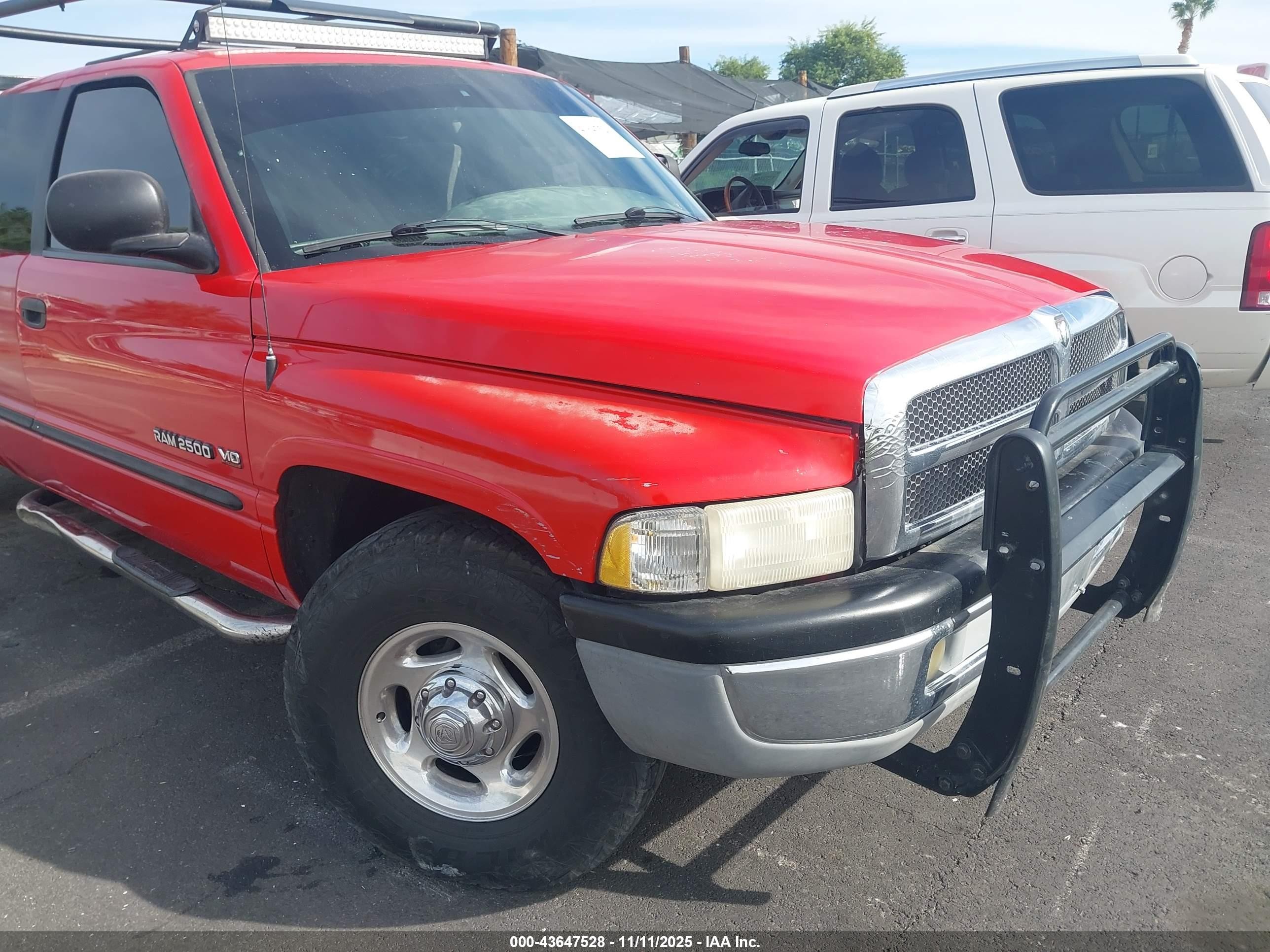 2000 Dodge Ram 2500 St Красный vin: 1B7KC23W6YJ130303
