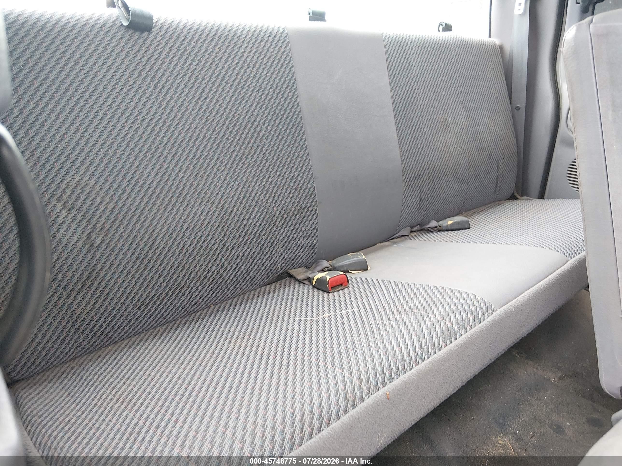 2001 Dodge Ram 2500 St White vin: 1B7KC23Z91J580687