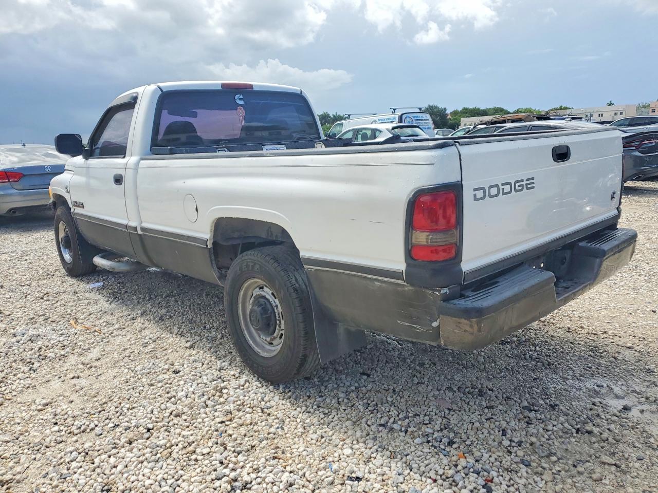 1995 Dodge Ram 2500 White vin: 1B7KC26C0SS331178