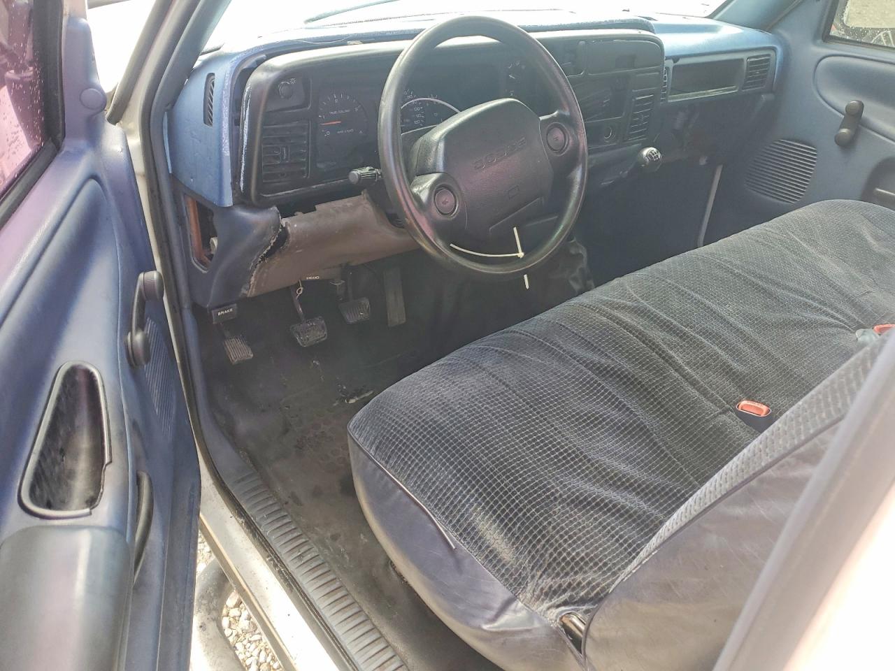 1995 Dodge Ram 2500 White vin: 1B7KC26C0SS331178
