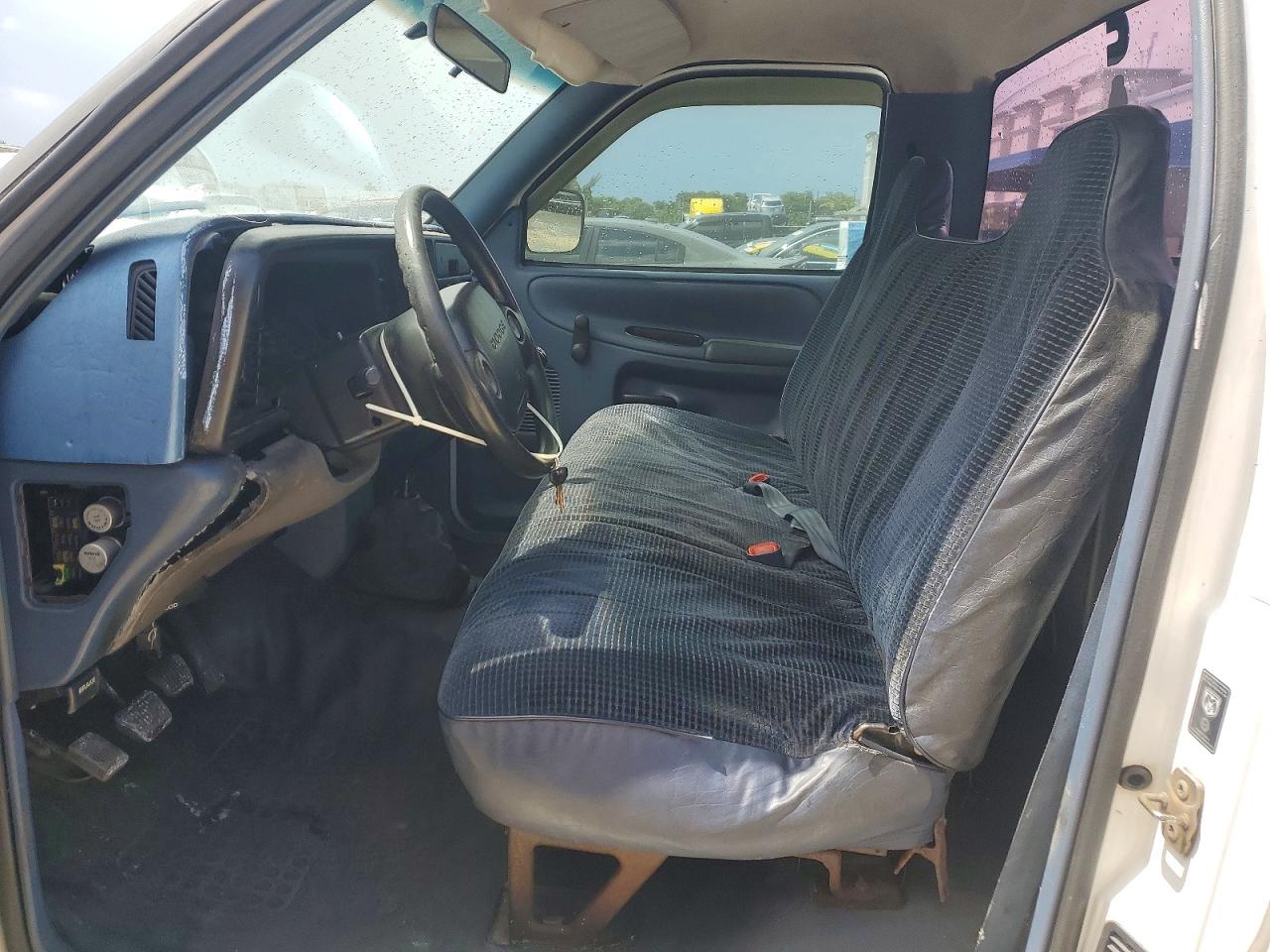 1995 Dodge Ram 2500 White vin: 1B7KC26C0SS331178