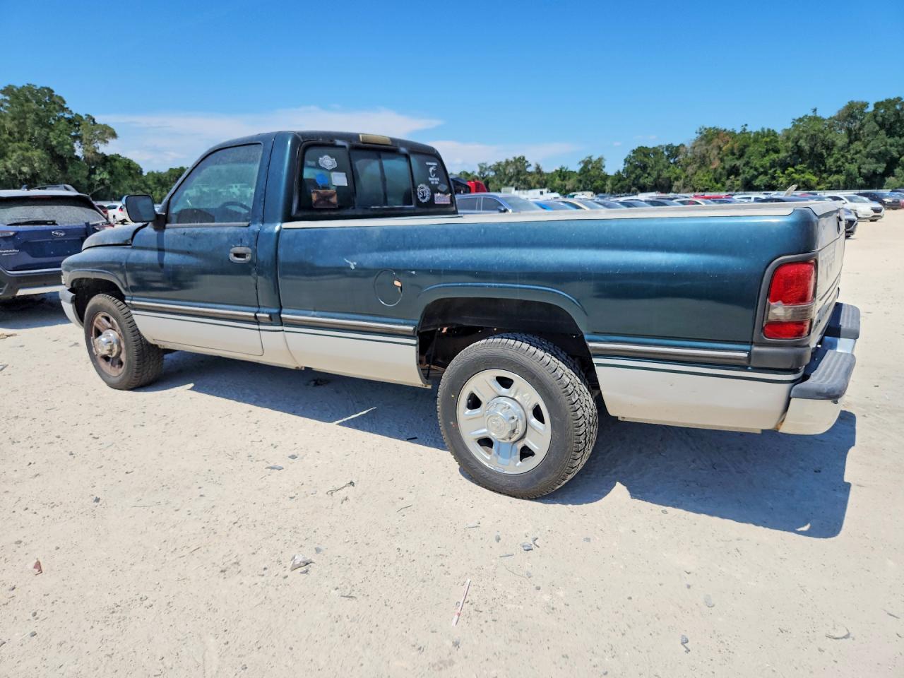 1995 Dodge Ram 2500 Green vin: 1B7KC26W0SS199436