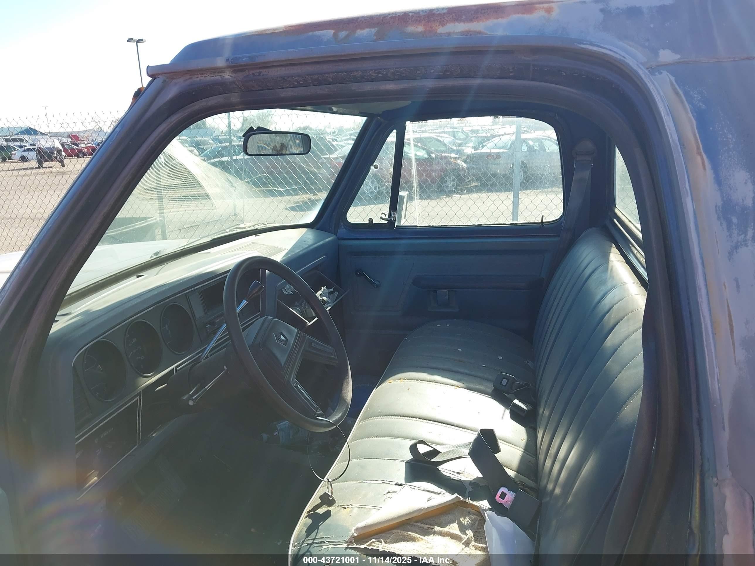 1987 Dodge D-series D200/d250 Серый vin: 1B7KD2452HS396351