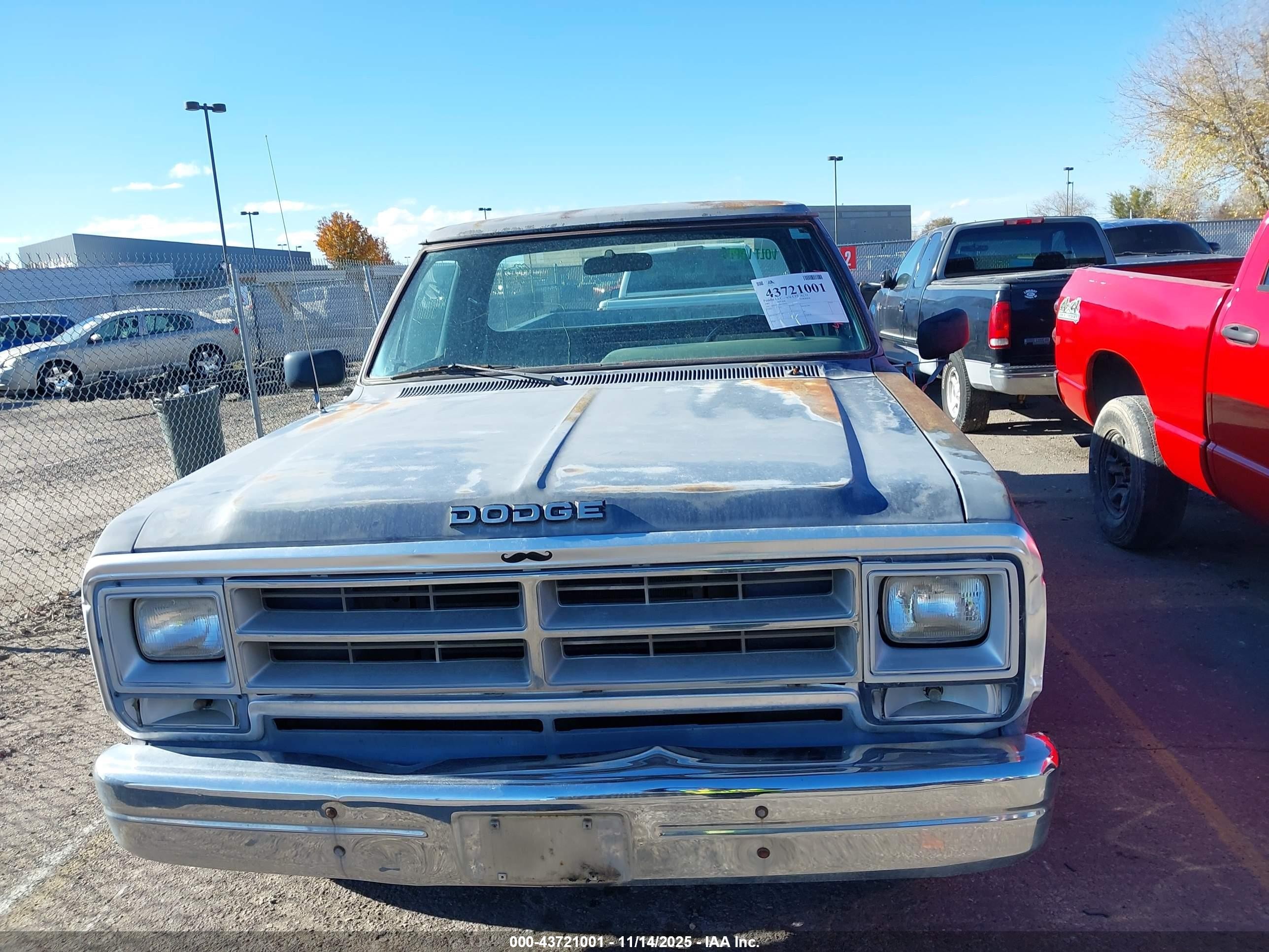 1987 Dodge D-series D200/d250 Серый vin: 1B7KD2452HS396351