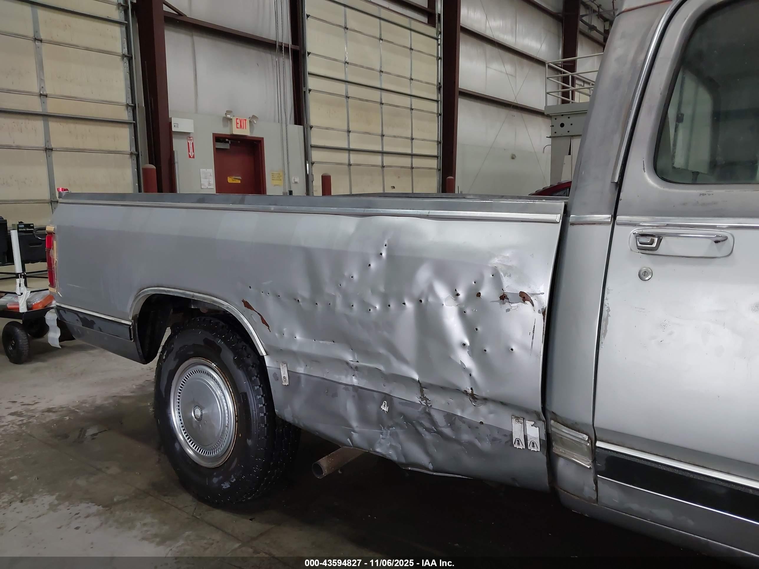 1984 Dodge D-series D300/d350 Gray vin: 1B7KD3416ES326270