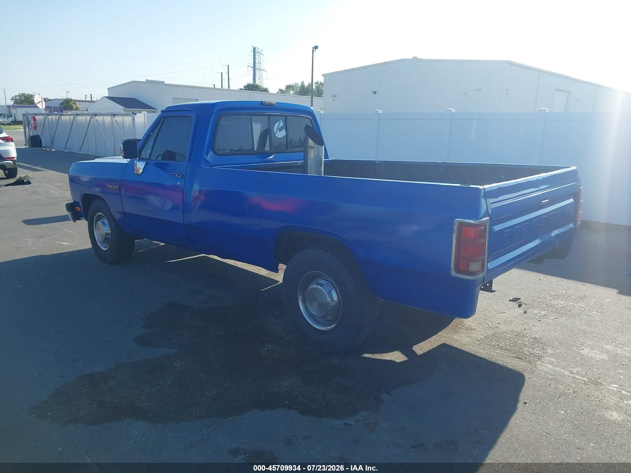 1993 Dodge D-series D200/d250 Blue vin: 1B7KE26C8PS118688