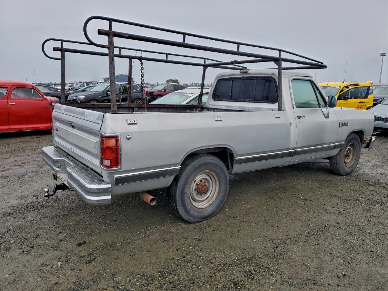 1990 Dodge D-series D200 Серебряный vin: 1B7KE26Z0LS653237
