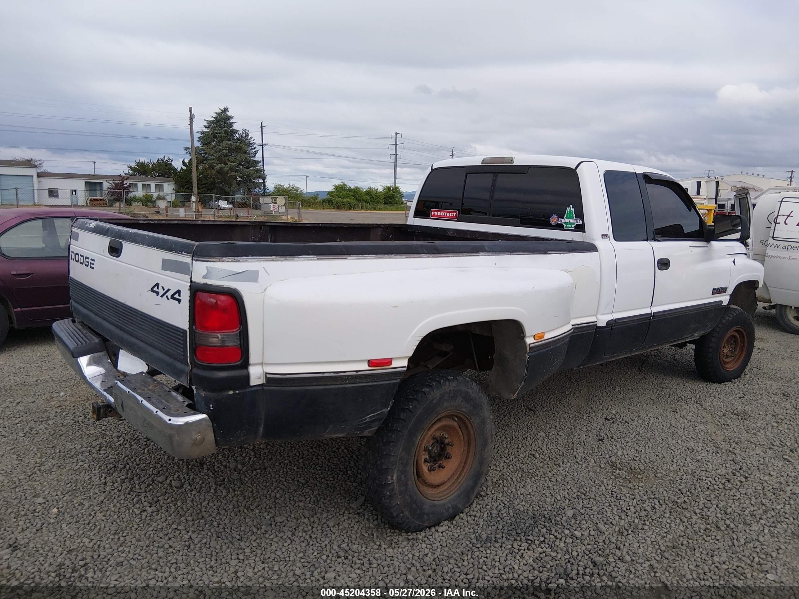 1999 Dodge Ram 2500 St White vin: 1B7KF2360XJ513997