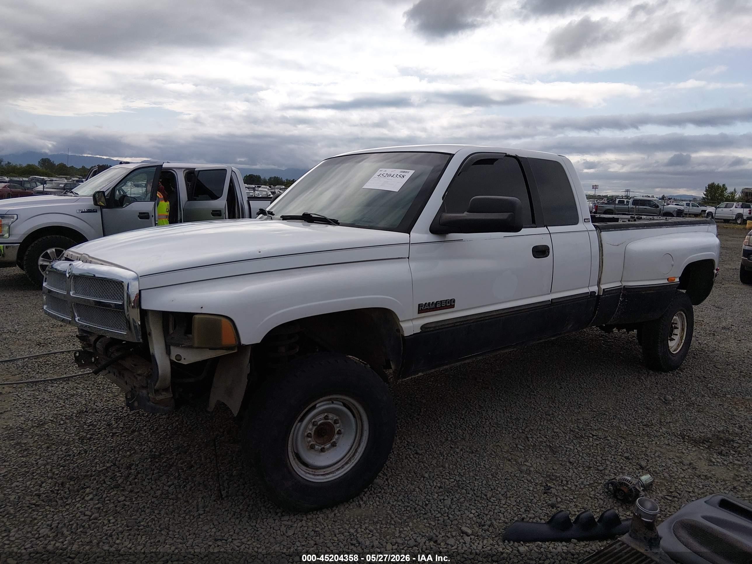 1999 Dodge Ram 2500 St White vin: 1B7KF2360XJ513997