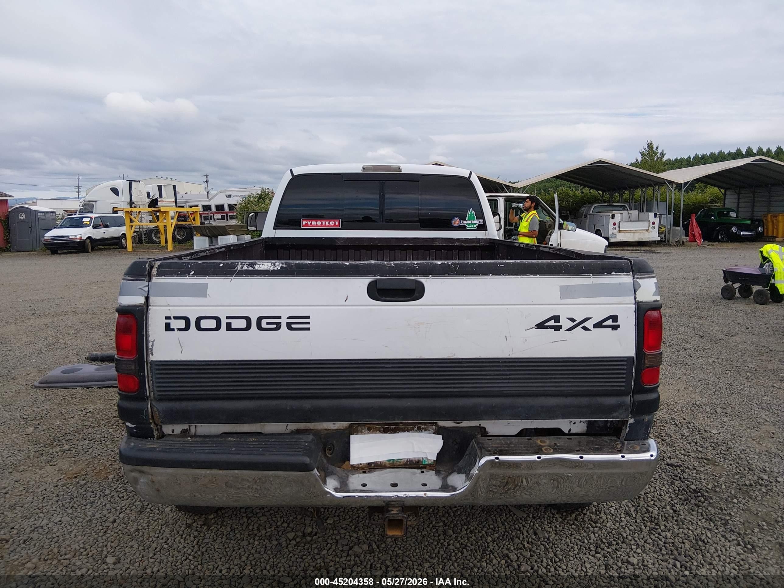 1999 Dodge Ram 2500 St White vin: 1B7KF2360XJ513997