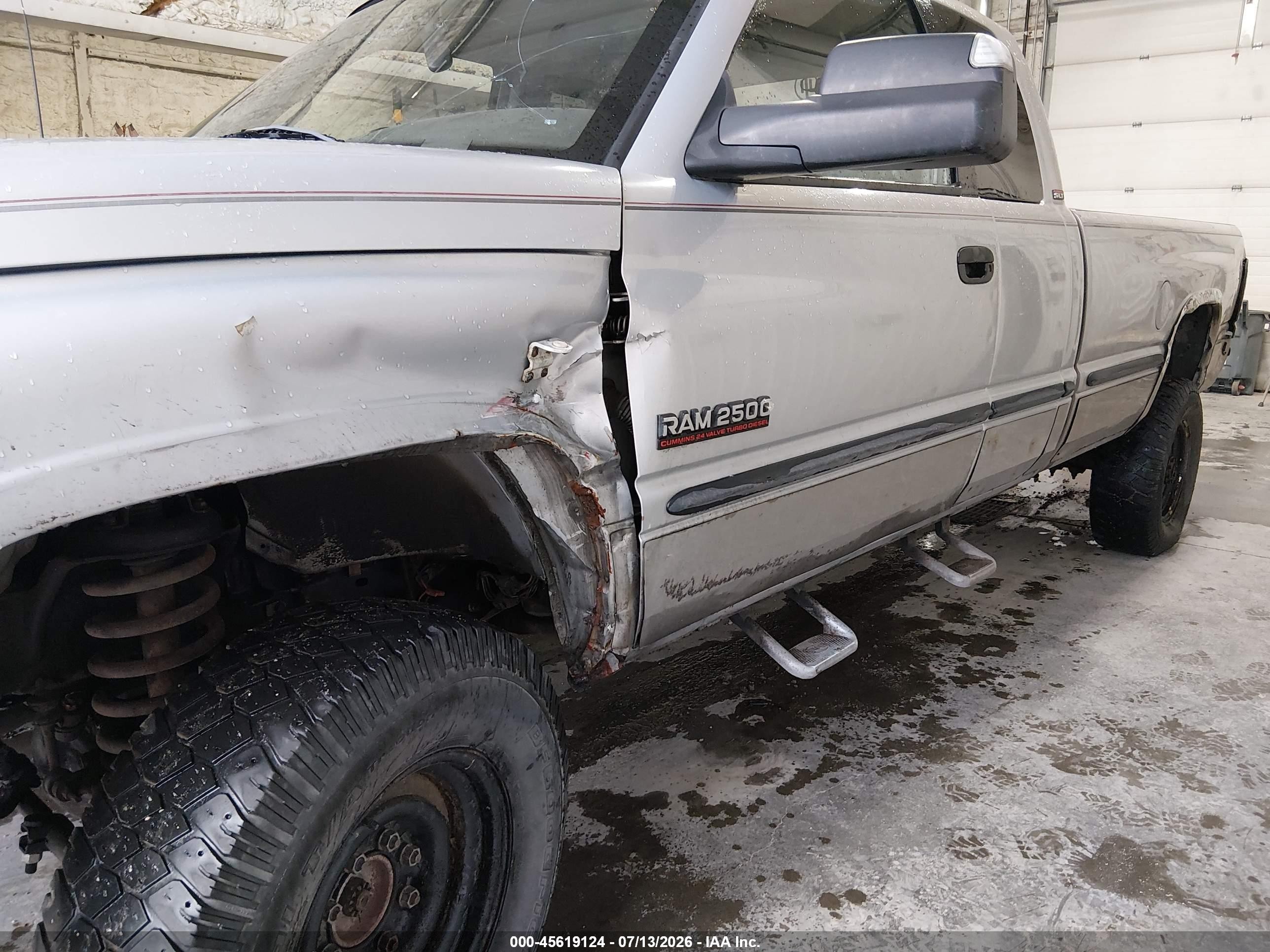 1999 Dodge Ram 2500 St Серебряный vin: 1B7KF2360XJ529262