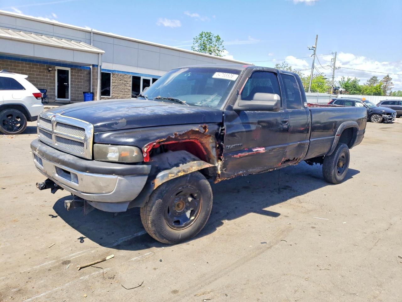 1B7KF2361XJ539010