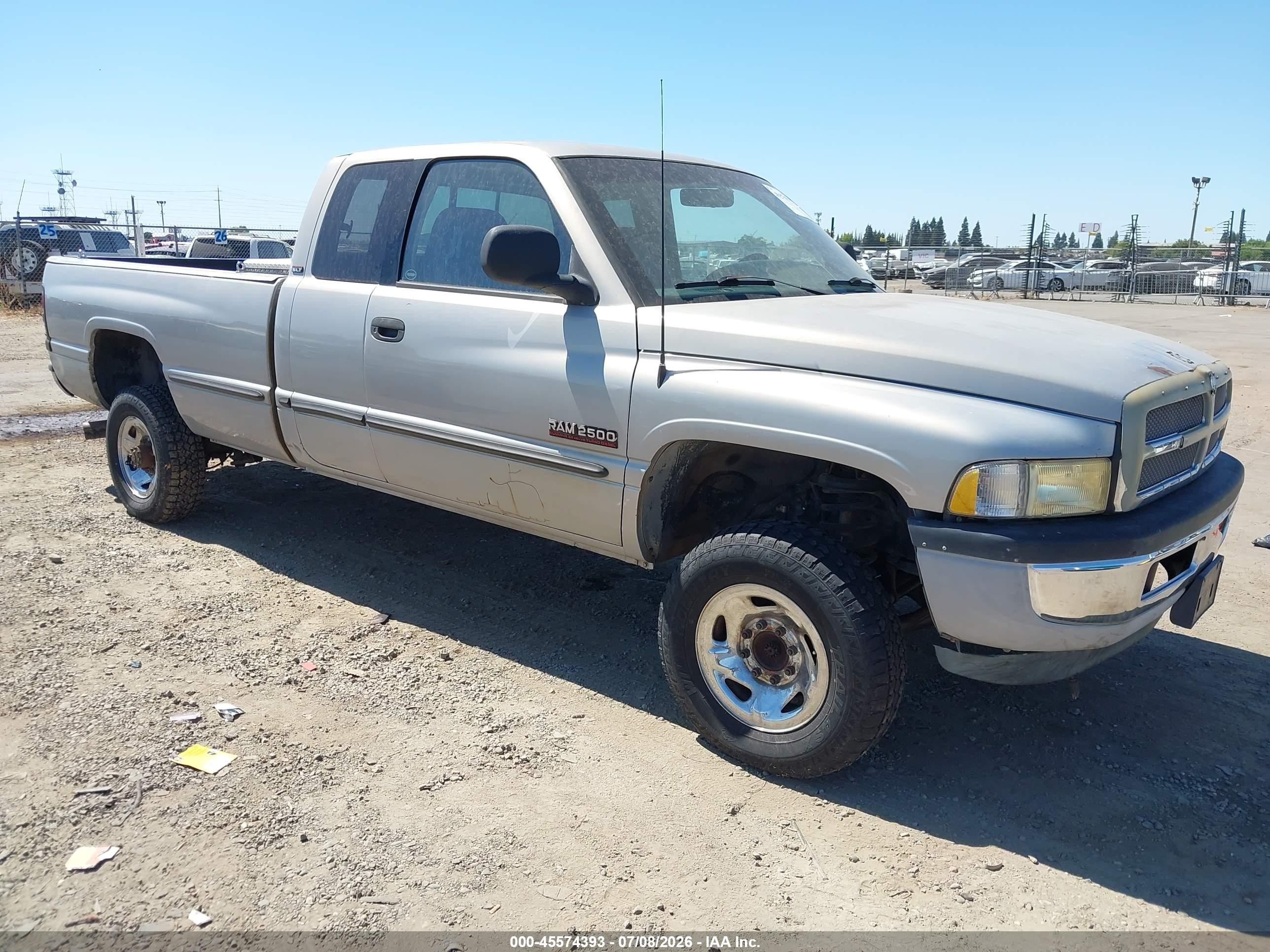 1B7KF2362WJ255660