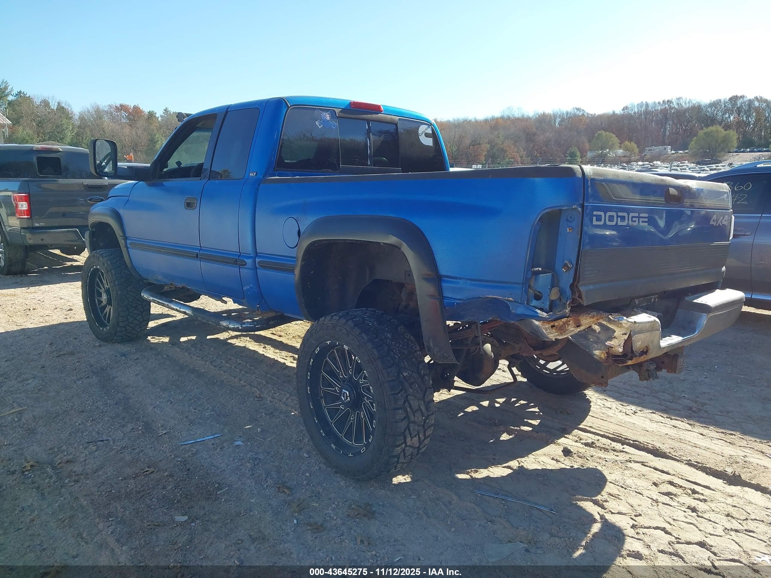 2000 Dodge Ram 2500 St Синий vin: 1B7KF2362YJ185368