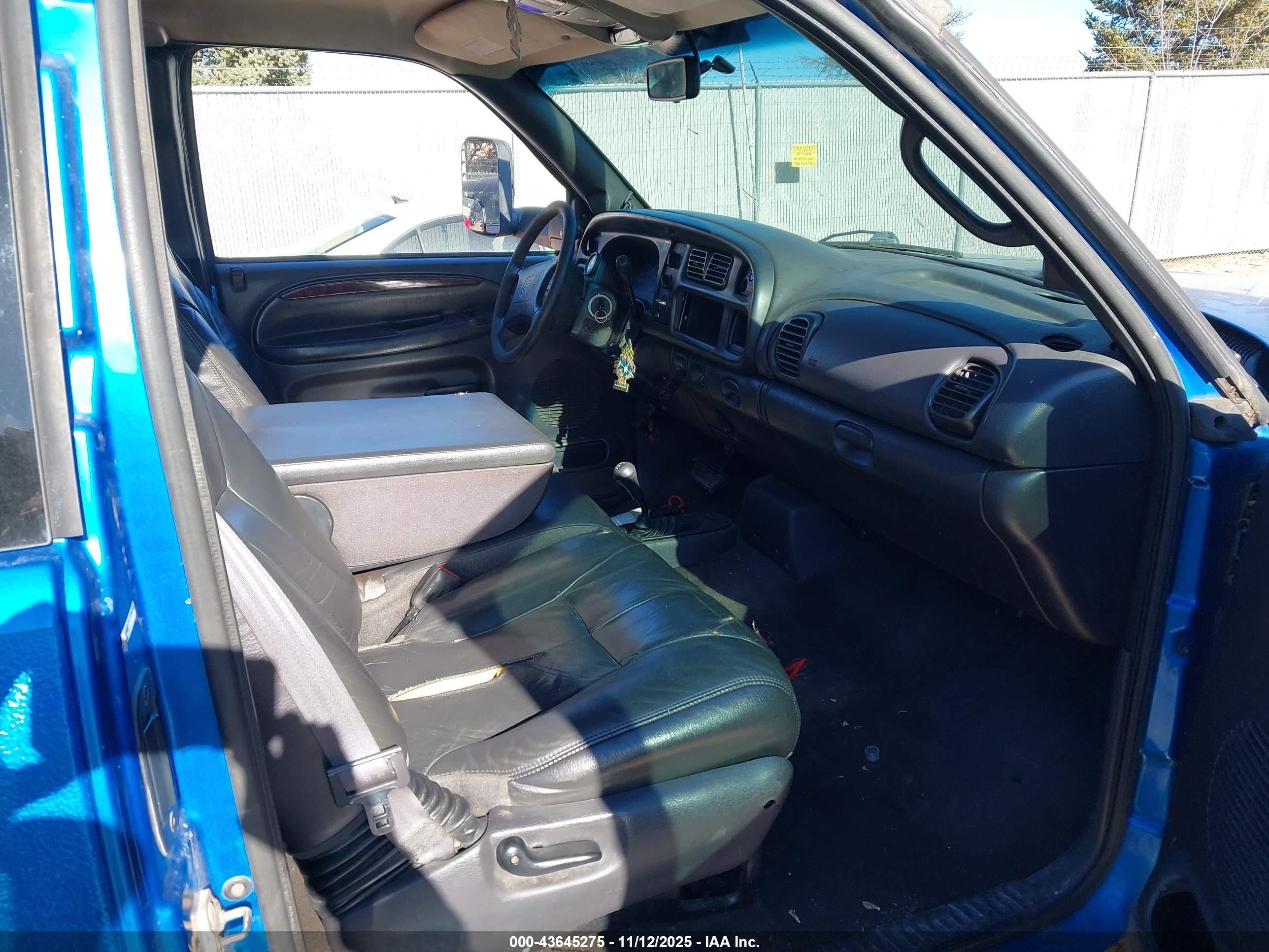 2000 Dodge Ram 2500 St Синий vin: 1B7KF2362YJ185368