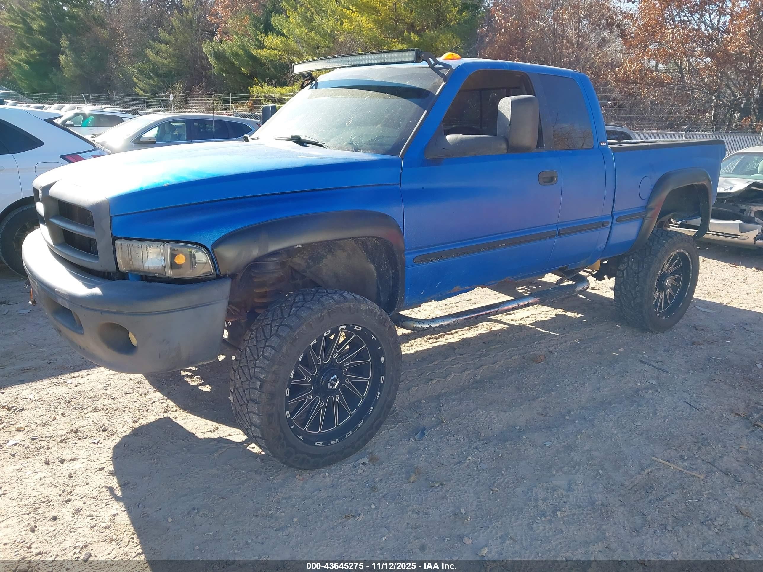 2000 Dodge Ram 2500 St Синий vin: 1B7KF2362YJ185368