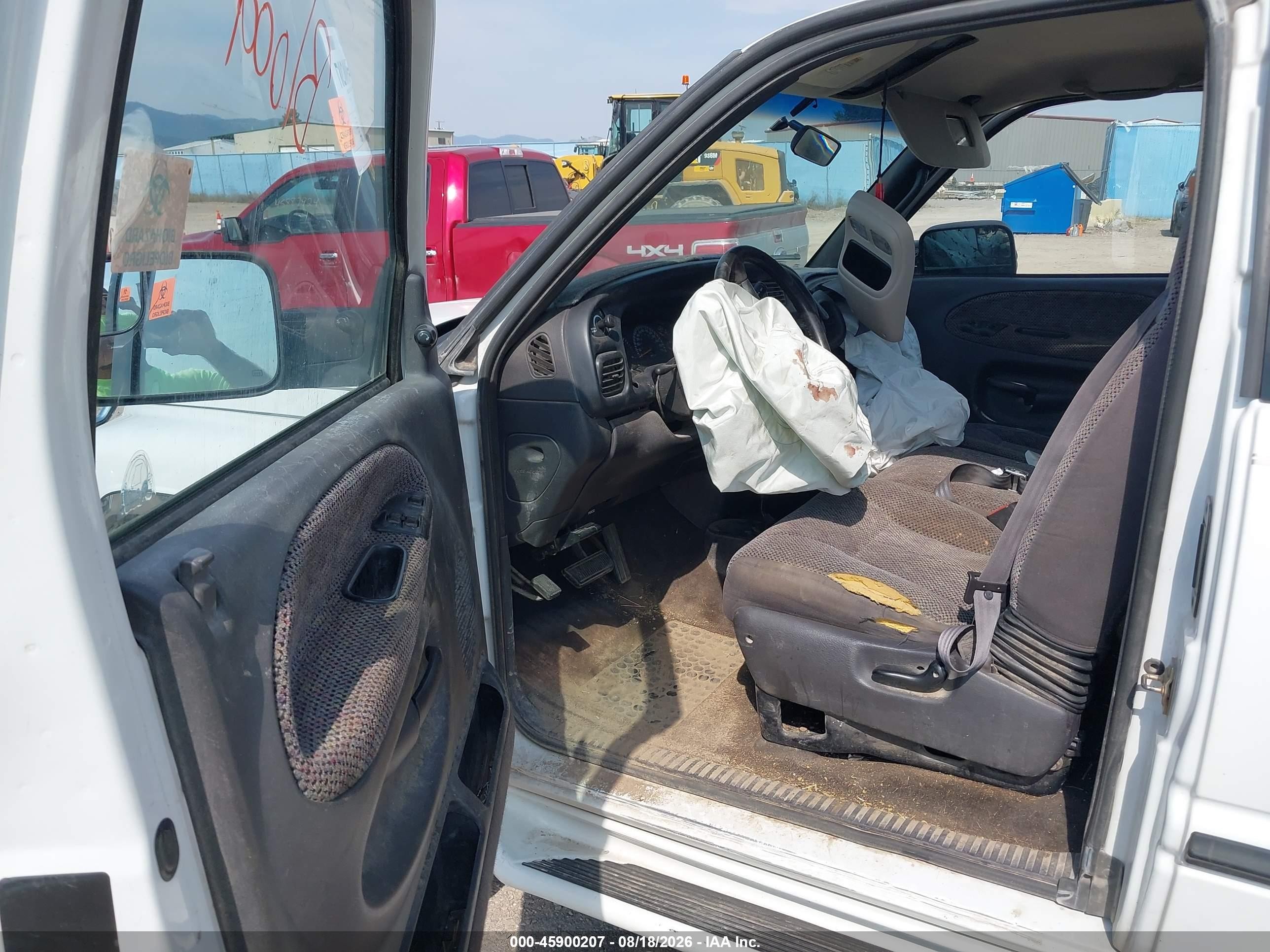 1998 Dodge Ram 2500 St Белый vin: 1B7KF2363WJ229536