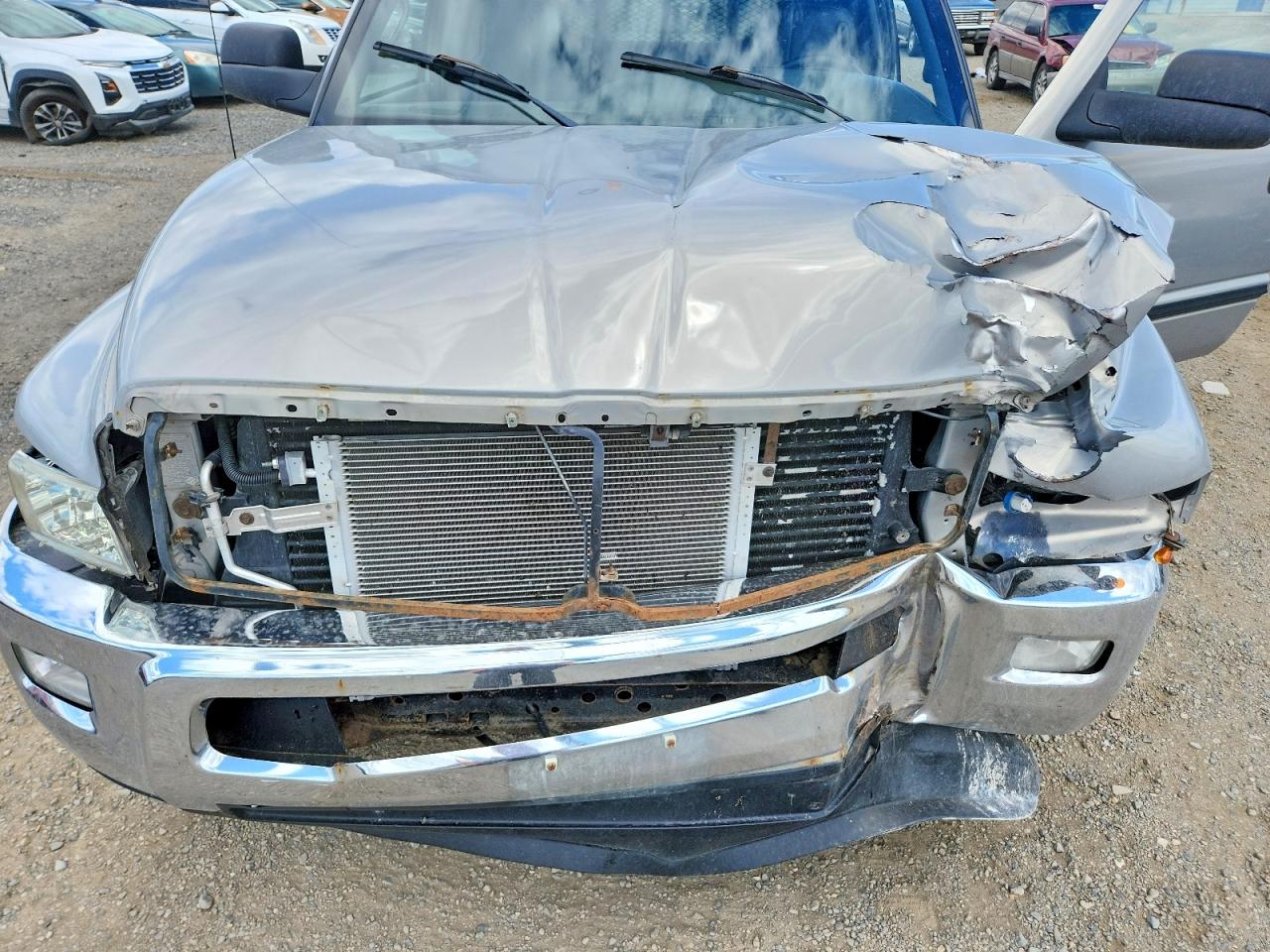 1999 Dodge Ram 2500 Silver vin: 1B7KF2363XJ538733