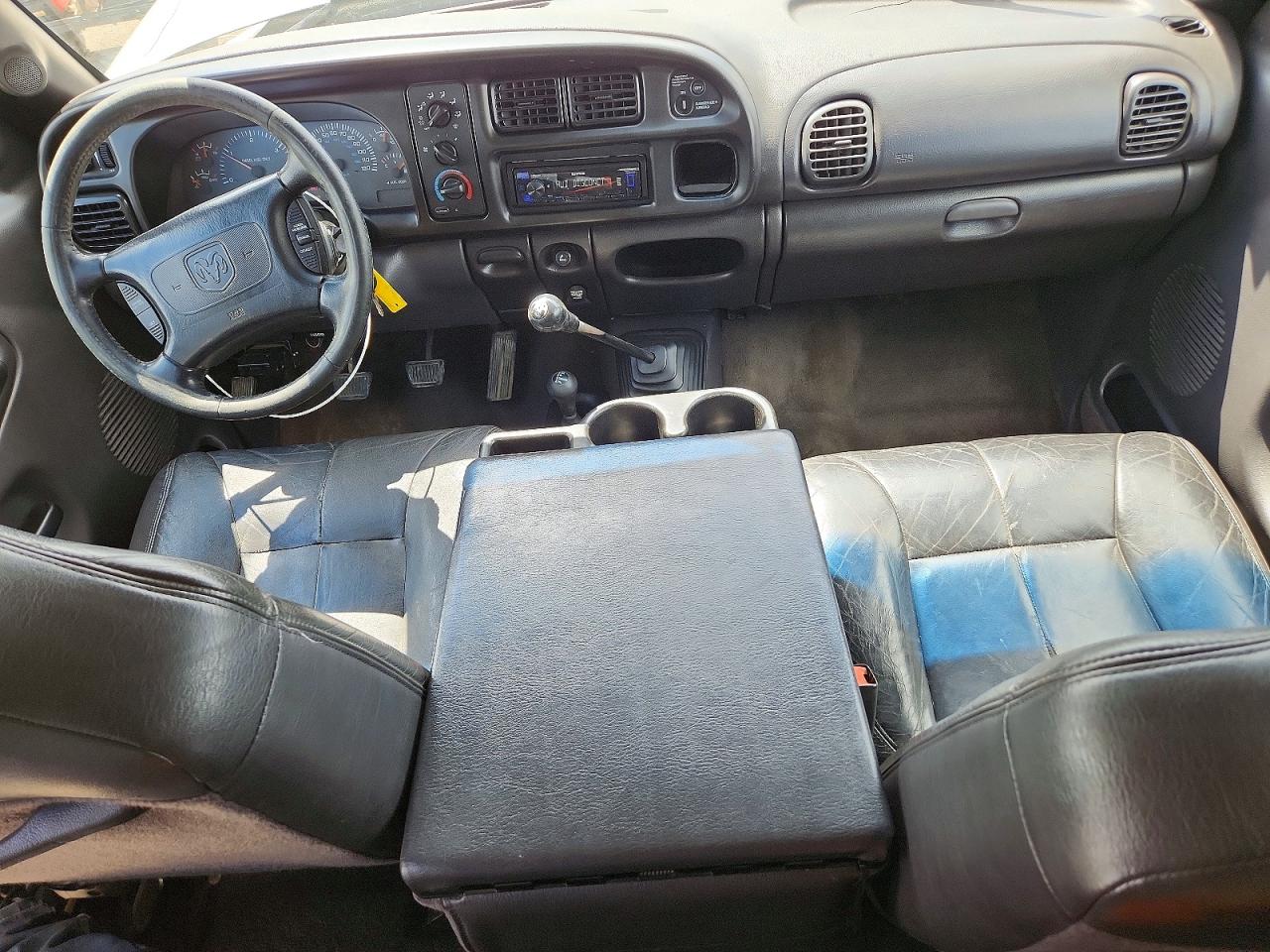 1999 Dodge Ram 2500 Silver vin: 1B7KF2363XJ538733