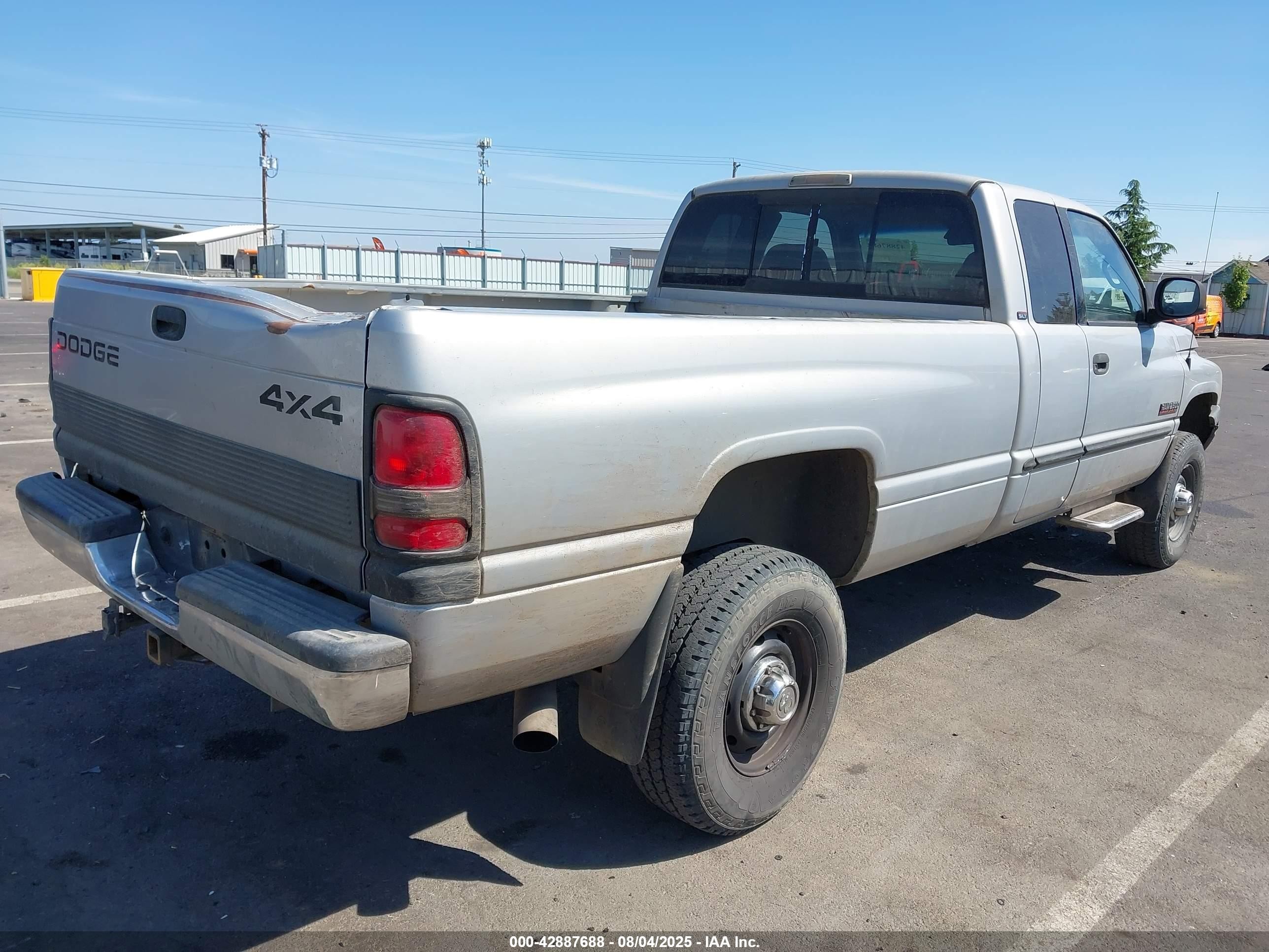 2000 Dodge Ram 2500 St Белый vin: 1B7KF2363YJ144473