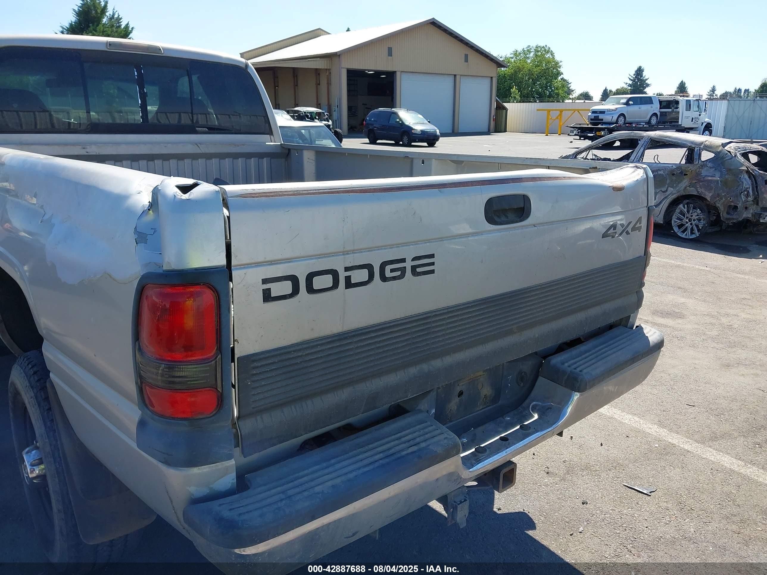 2000 Dodge Ram 2500 St Белый vin: 1B7KF2363YJ144473