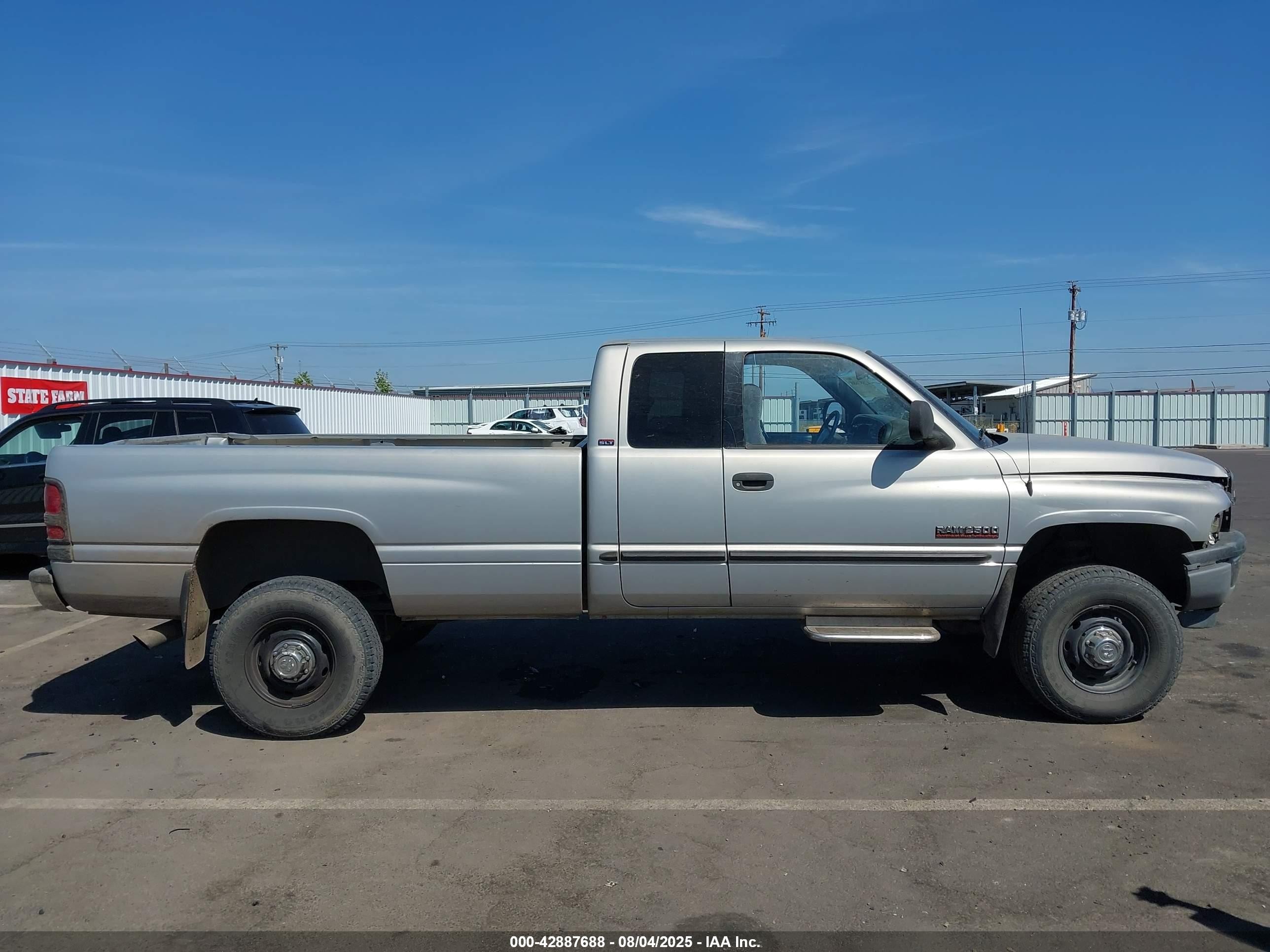 2000 Dodge Ram 2500 St Белый vin: 1B7KF2363YJ144473