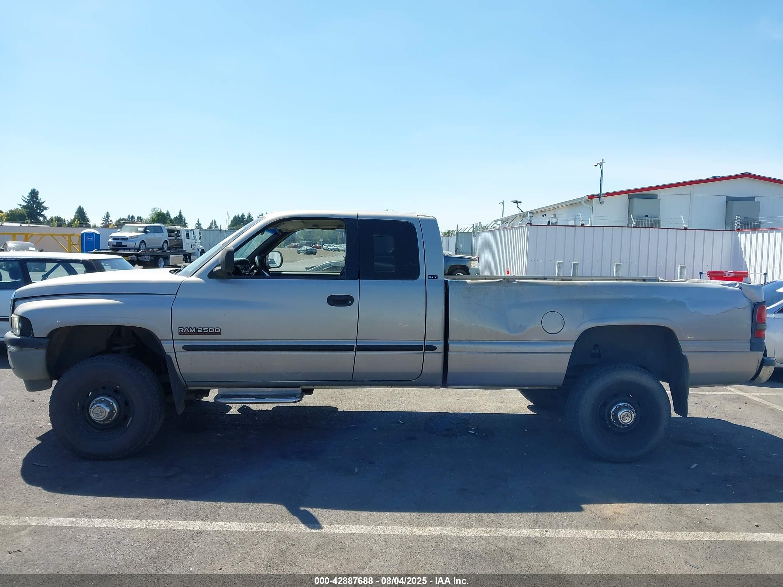 2000 Dodge Ram 2500 St Белый vin: 1B7KF2363YJ144473