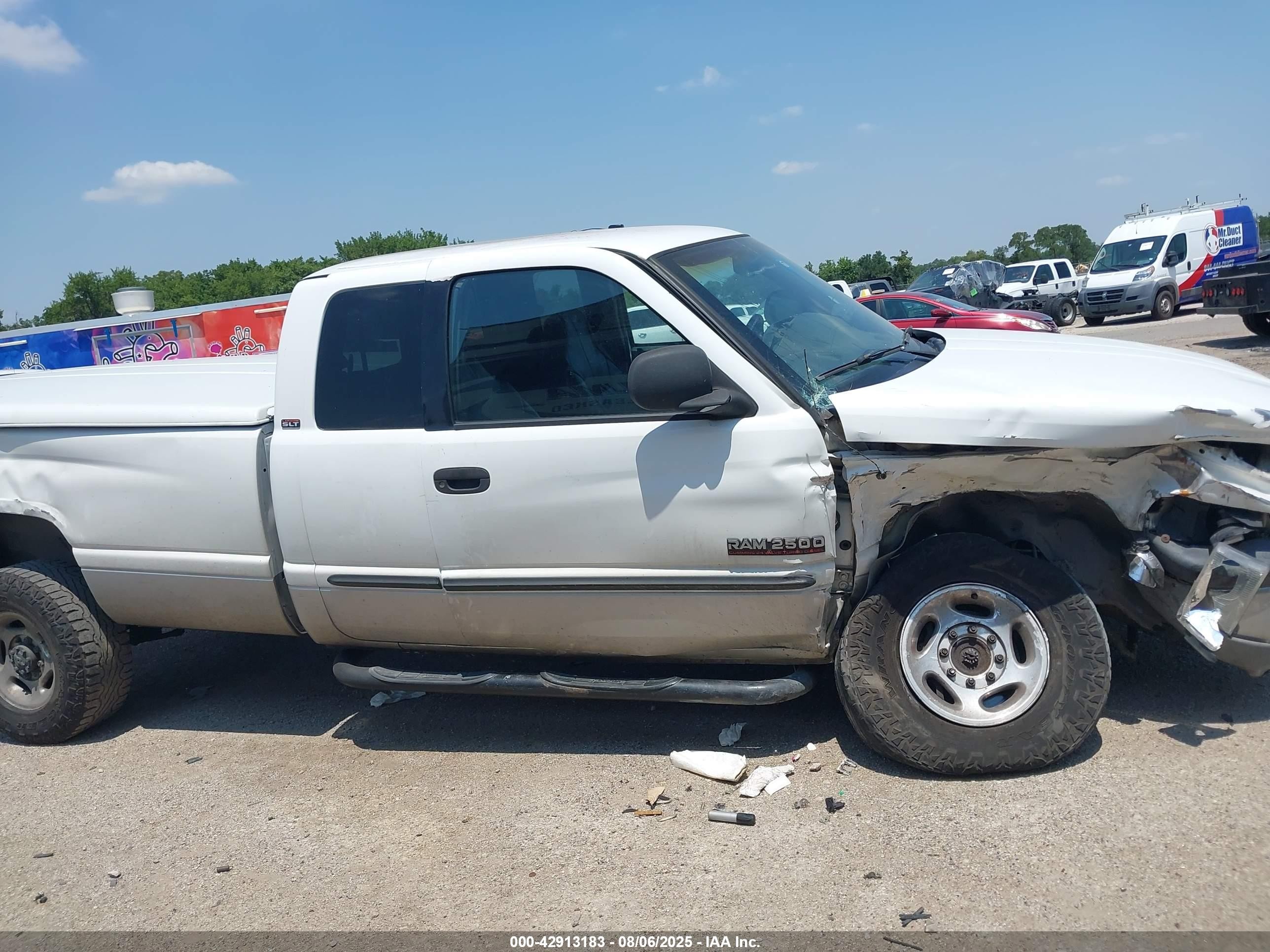 2001 Dodge Ram 2500 St Белый vin: 1B7KF23641J612037