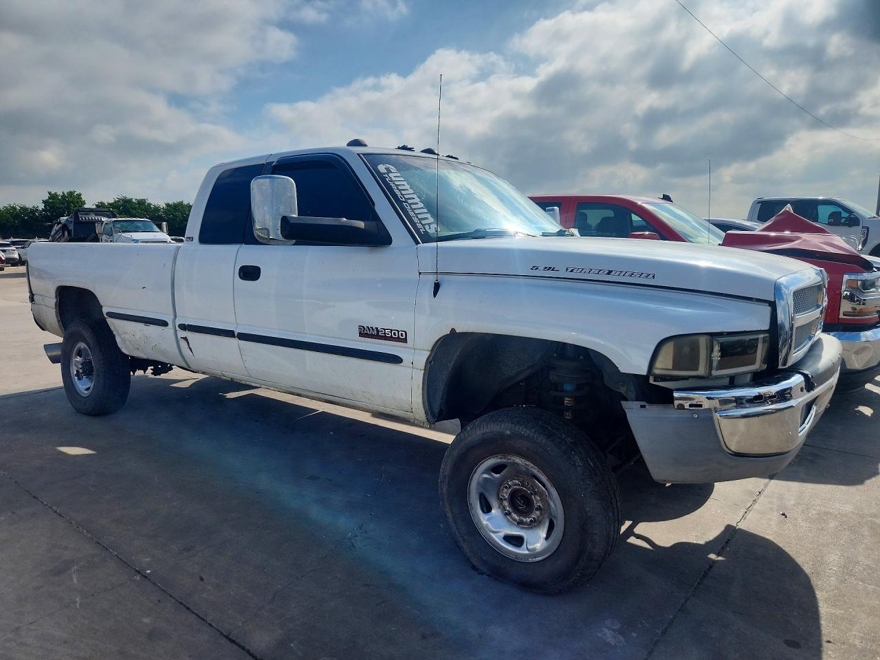 1999 Dodge Ram 2500 White vin: 1B7KF2364XJ585706