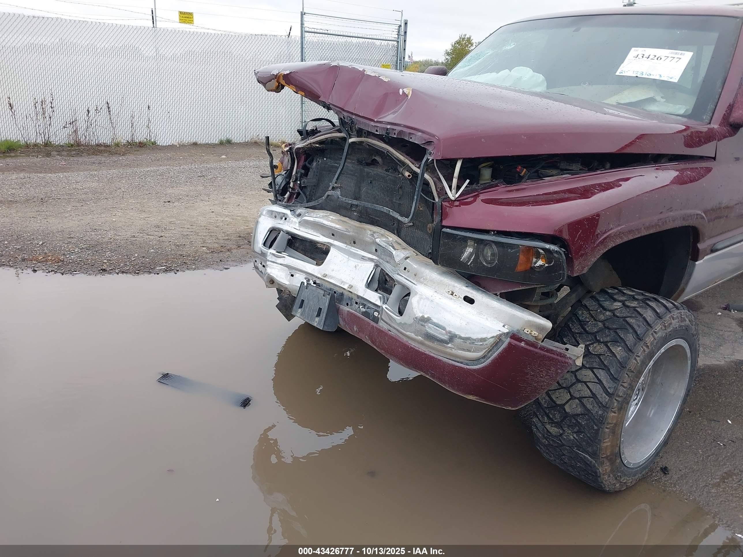 2000 Dodge Ram 2500 St Бордовый vin: 1B7KF2364YJ116181