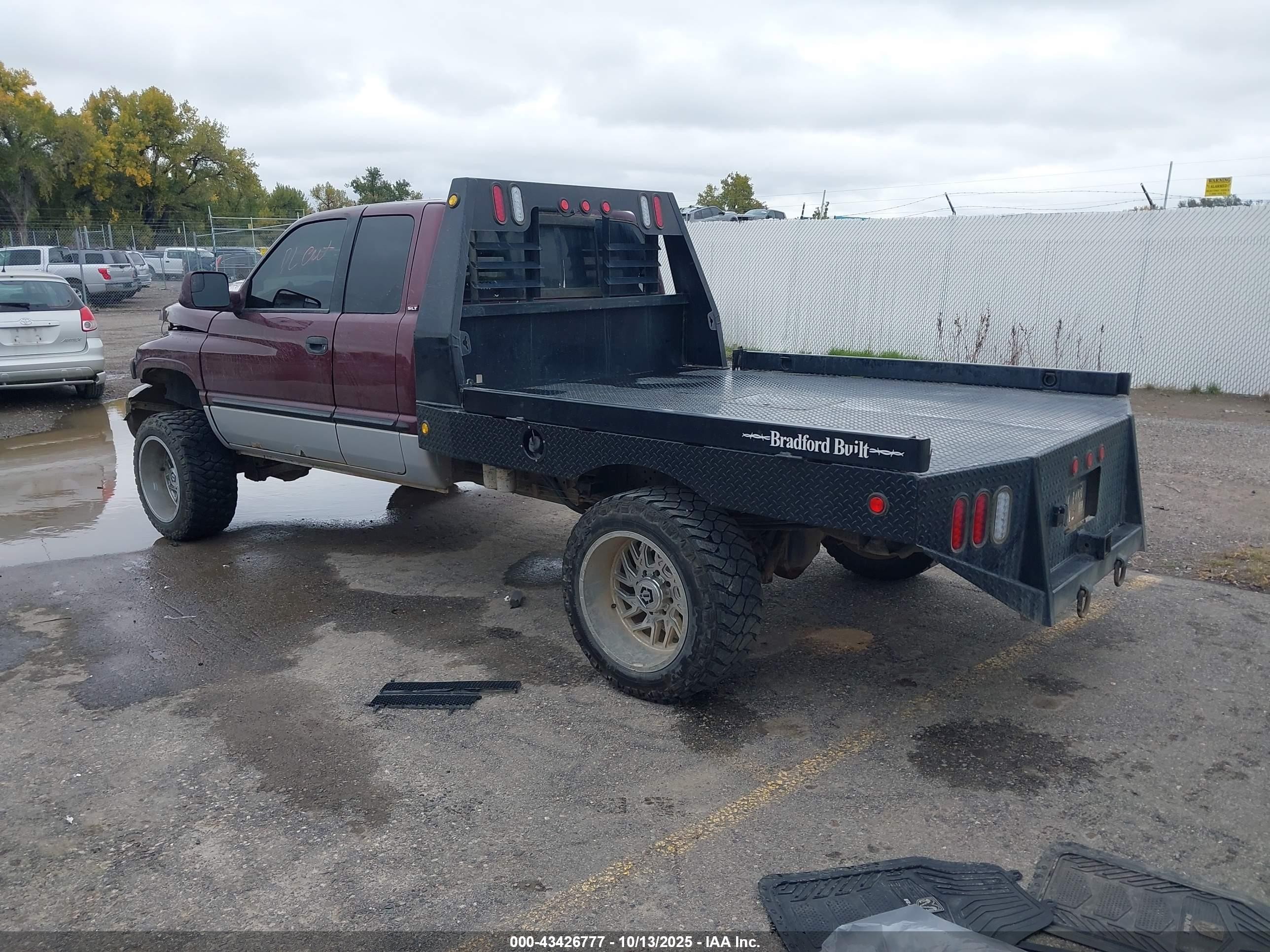 2000 Dodge Ram 2500 St Бордовый vin: 1B7KF2364YJ116181