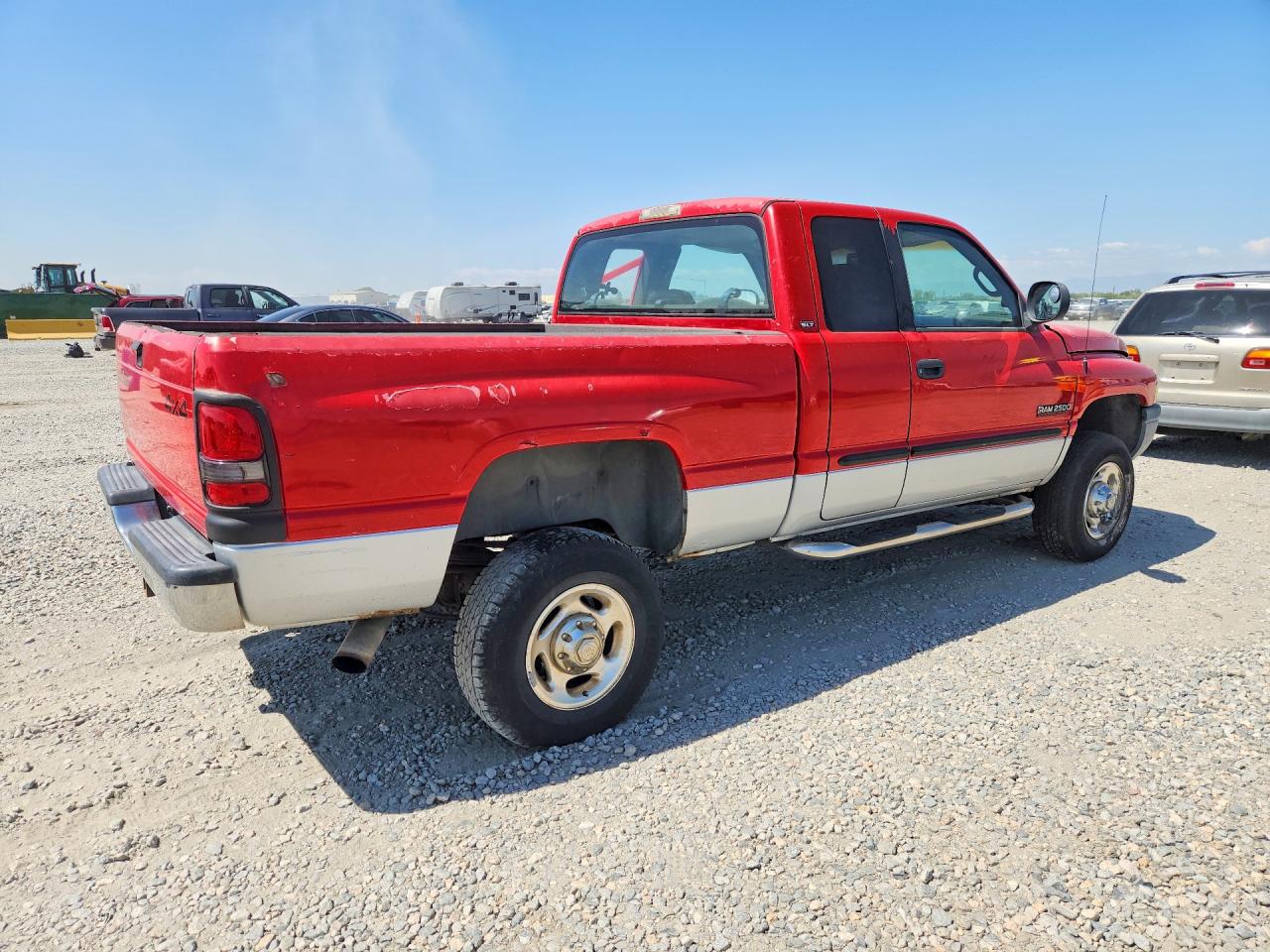 2001 Dodge Ram 2500 Красный vin: 1B7KF23651J538787