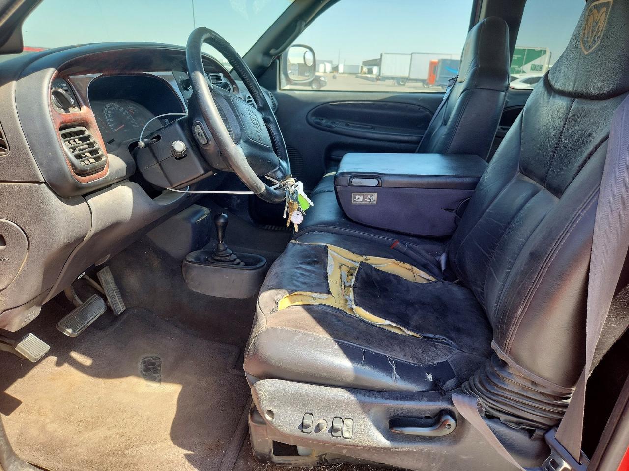 2001 Dodge Ram 2500 Красный vin: 1B7KF23651J538787