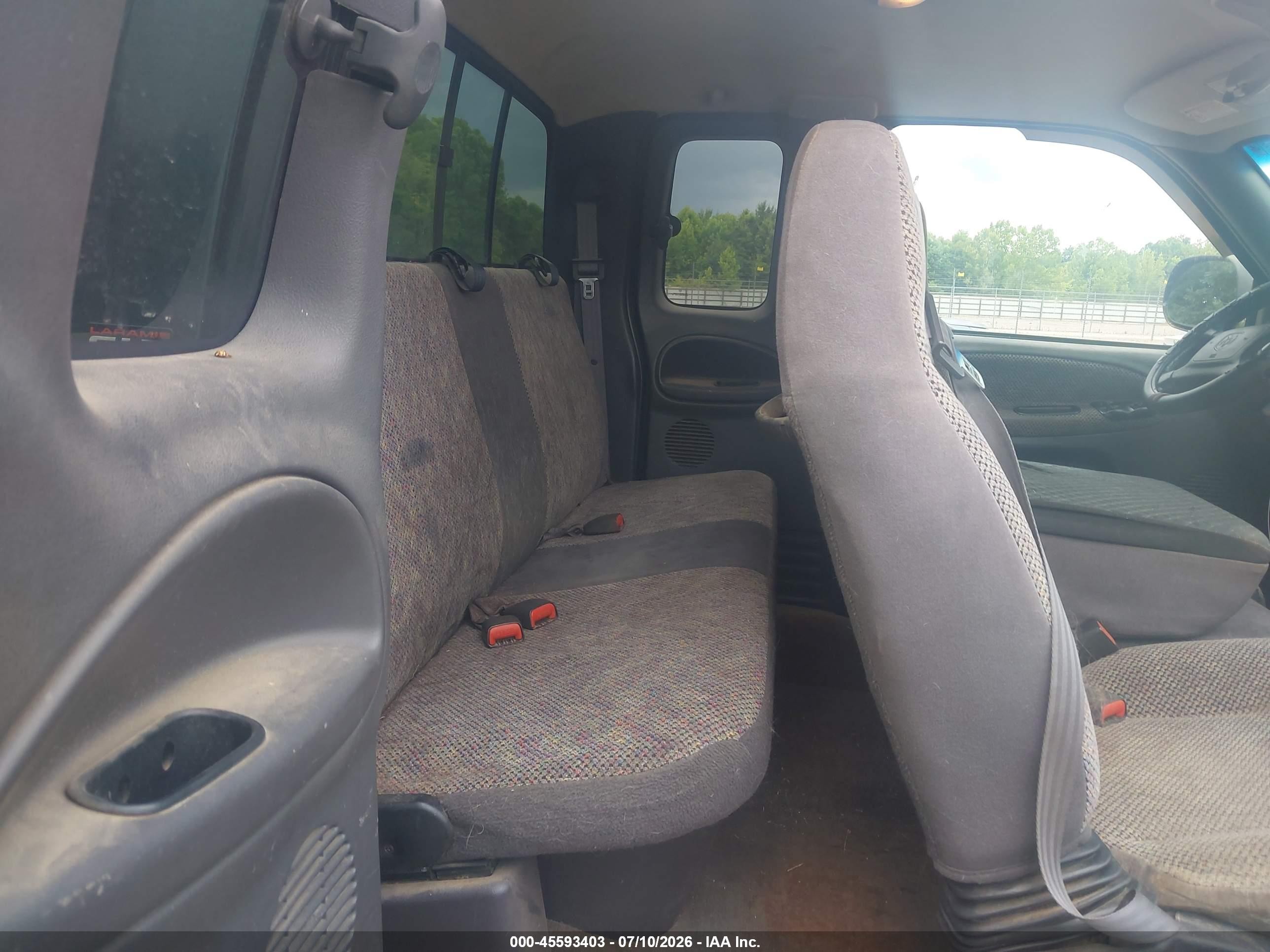 2001 Dodge Ram 2500 St Зеленый vin: 1B7KF23651J613794