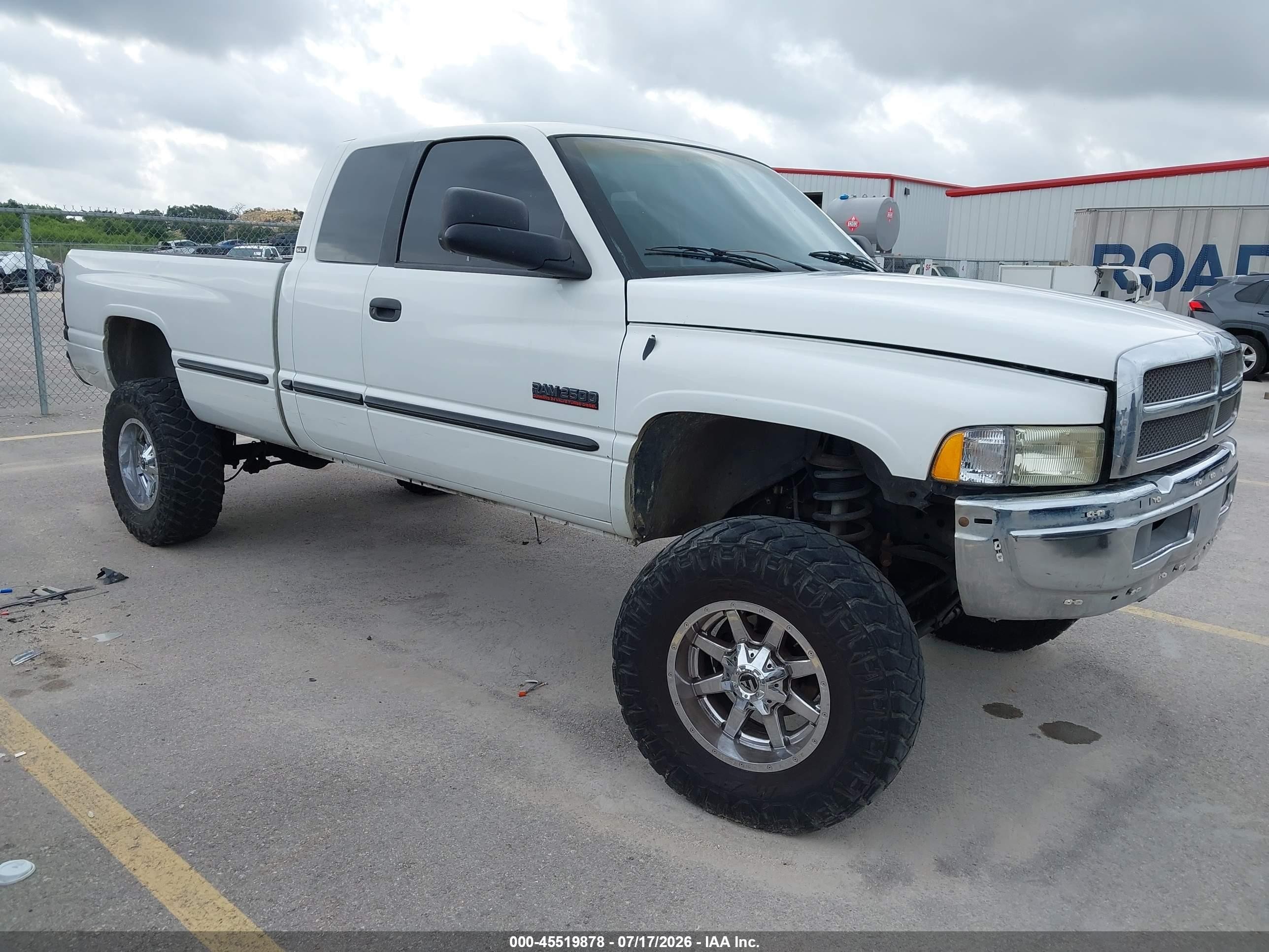1998 Dodge Ram 2500 St White vin: 1B7KF2365WJ214827