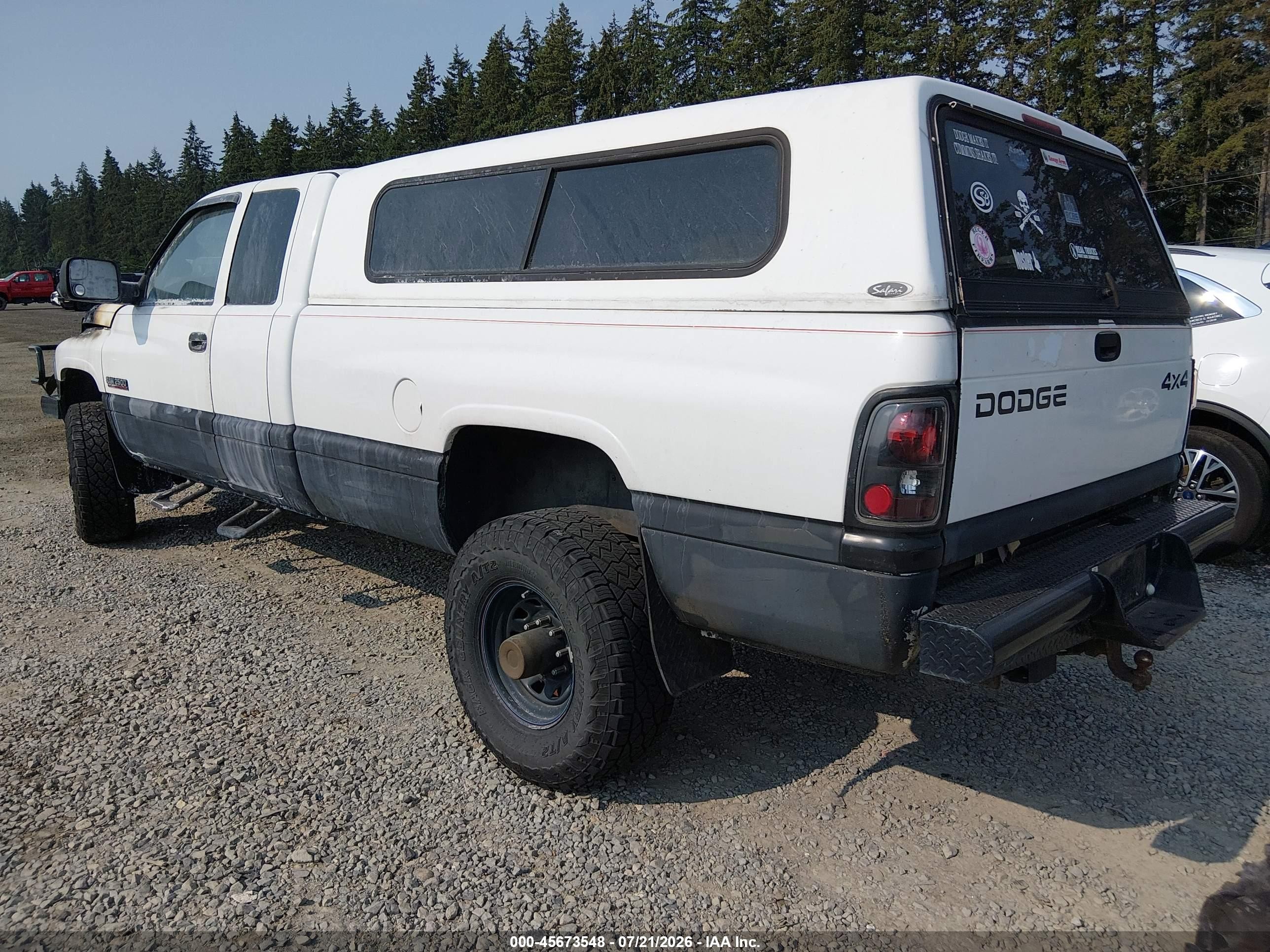 1998 Dodge Ram 2500 St White vin: 1B7KF2365WJ251232