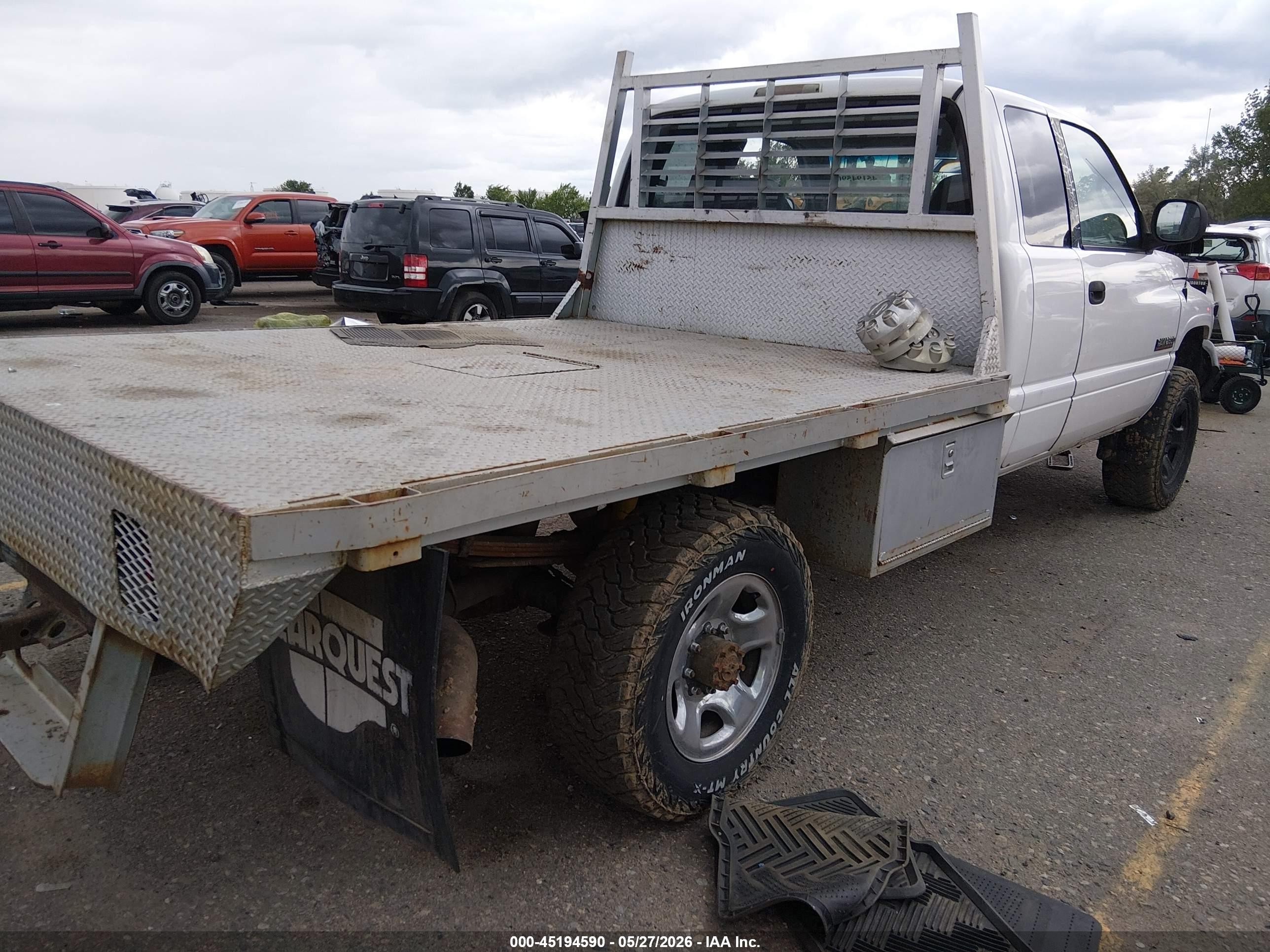 1999 Dodge Ram 2500 St Белый vin: 1B7KF2366XJ611111