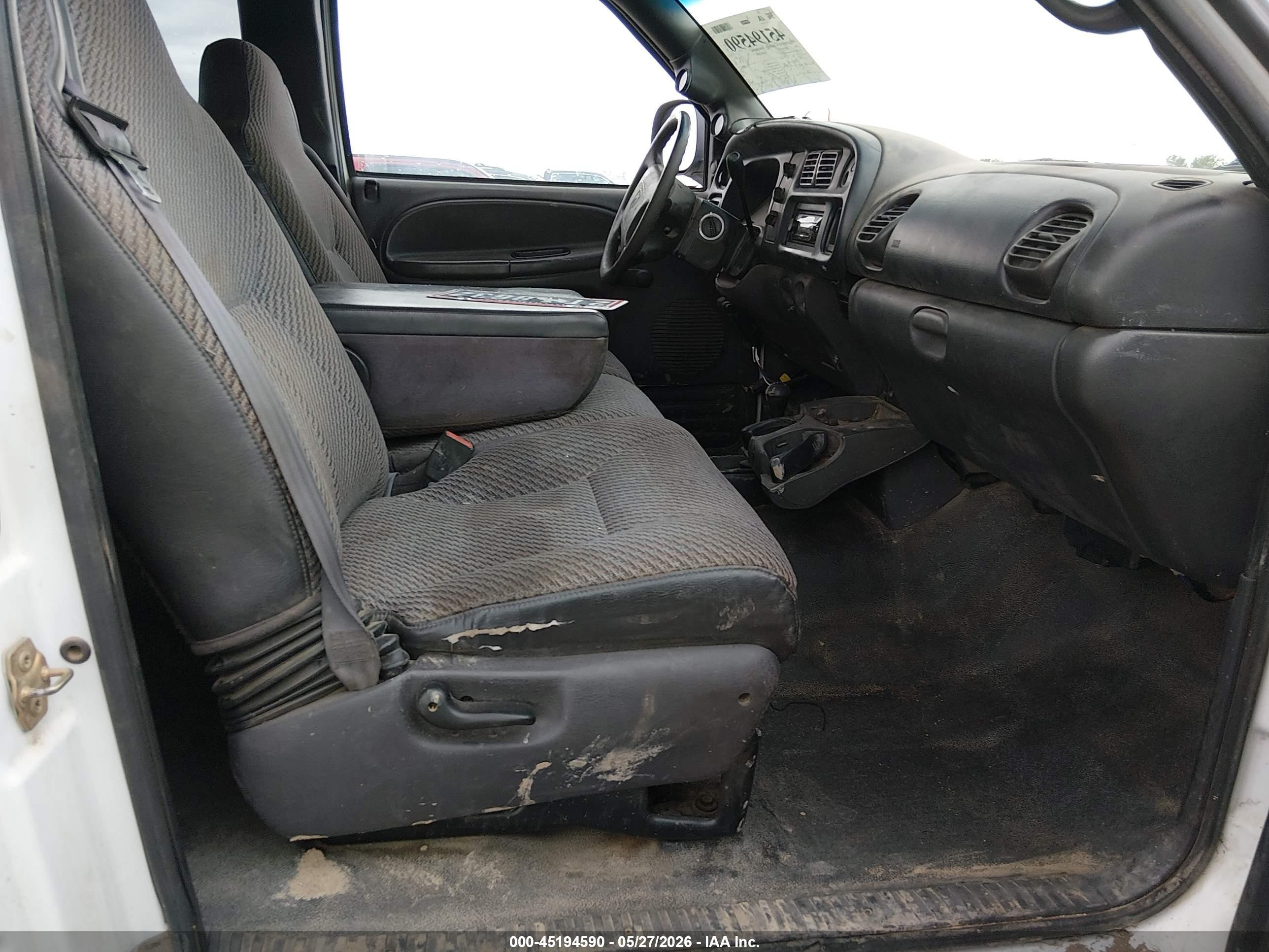 1999 Dodge Ram 2500 St Белый vin: 1B7KF2366XJ611111