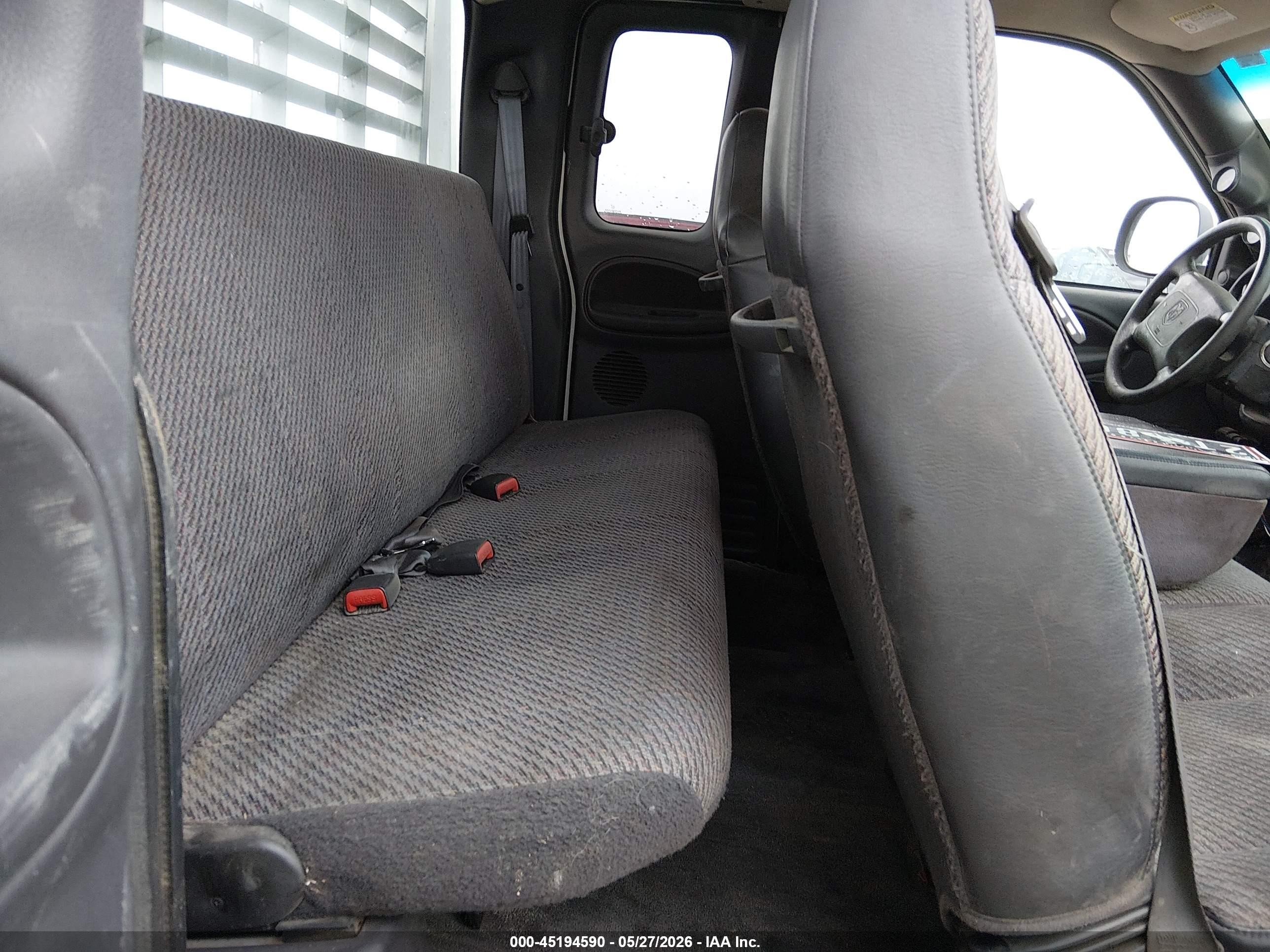 1999 Dodge Ram 2500 St Белый vin: 1B7KF2366XJ611111