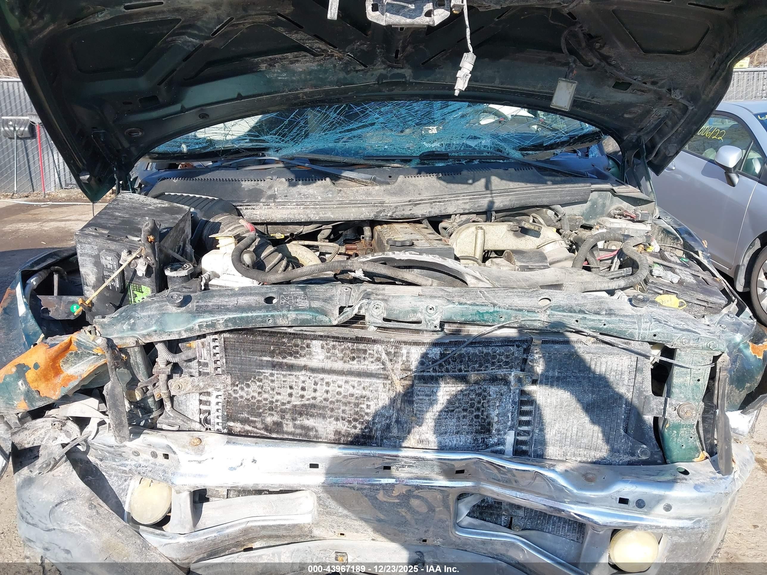 2000 Dodge Ram 2500 St Зеленый vin: 1B7KF2366YJ151174