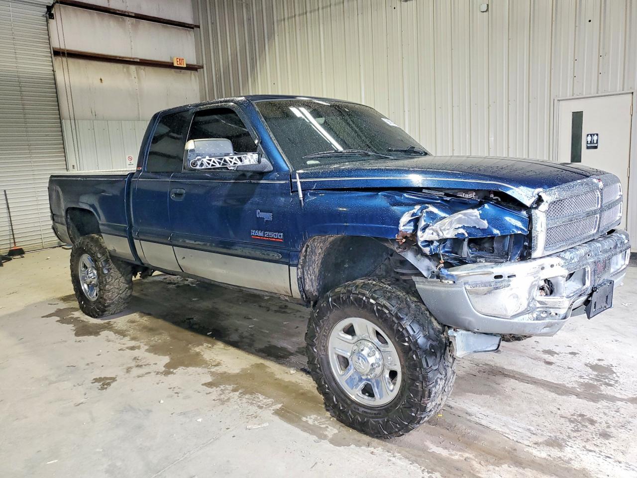 2001 Dodge Ram 2500 Blue vin: 1B7KF23671J291661