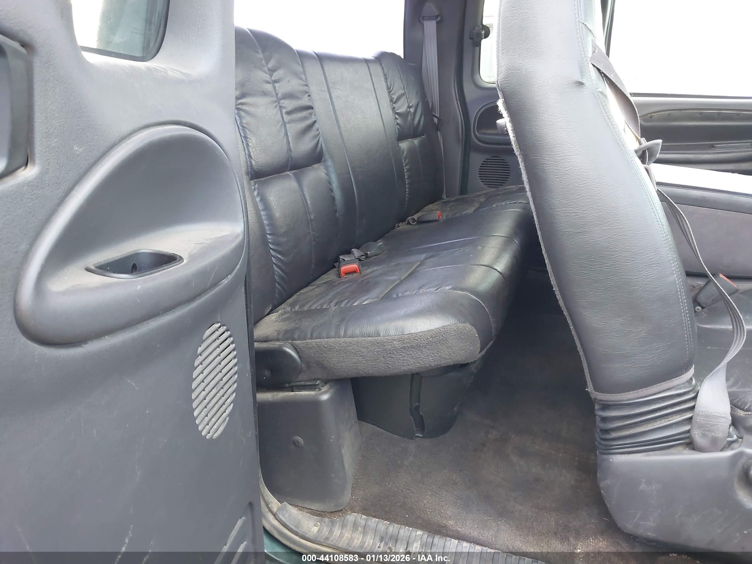 2000 Dodge Ram 2500 St Зеленый vin: 1B7KF2367YJ109905