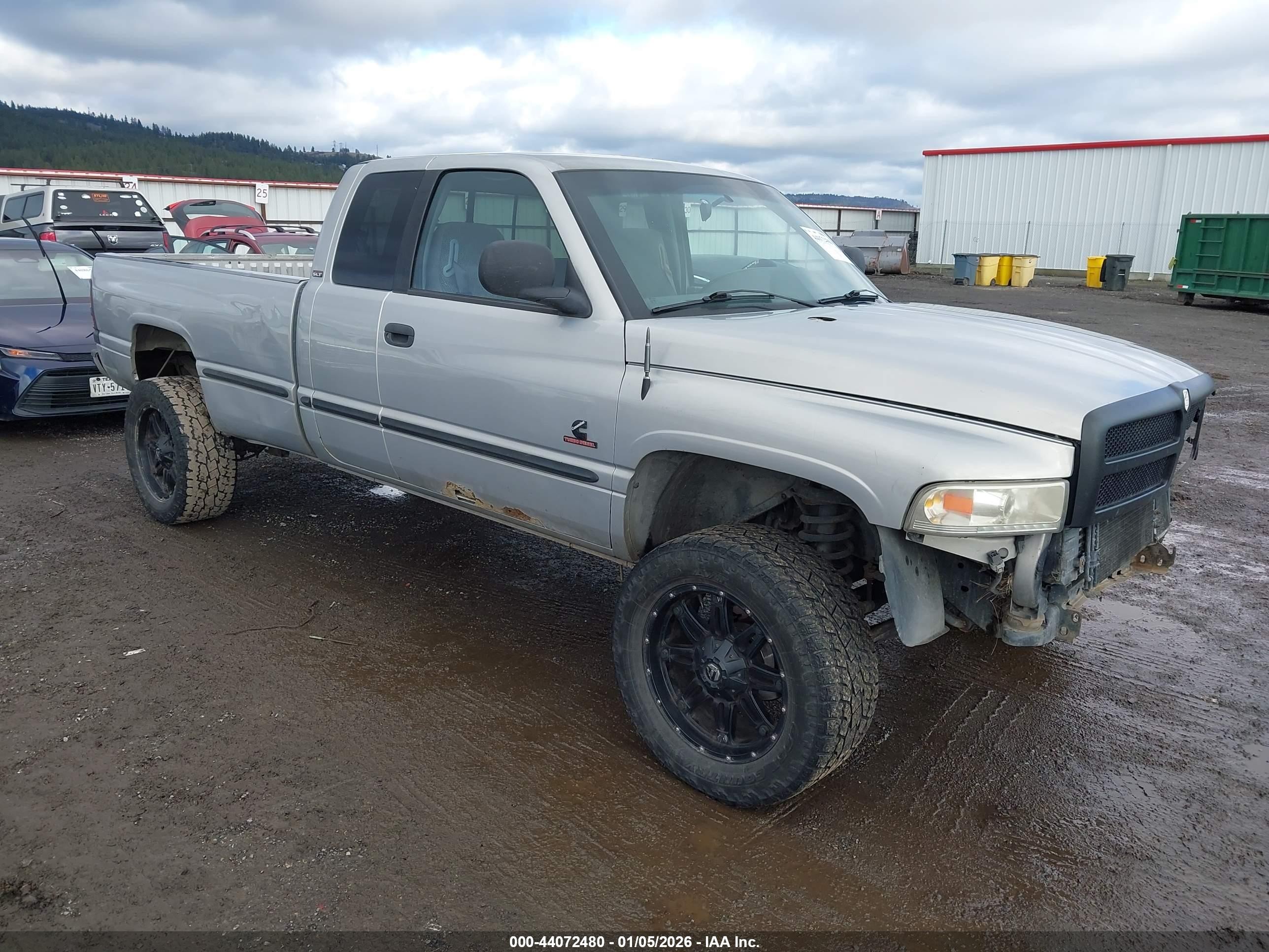 1B7KF2368XJ519417