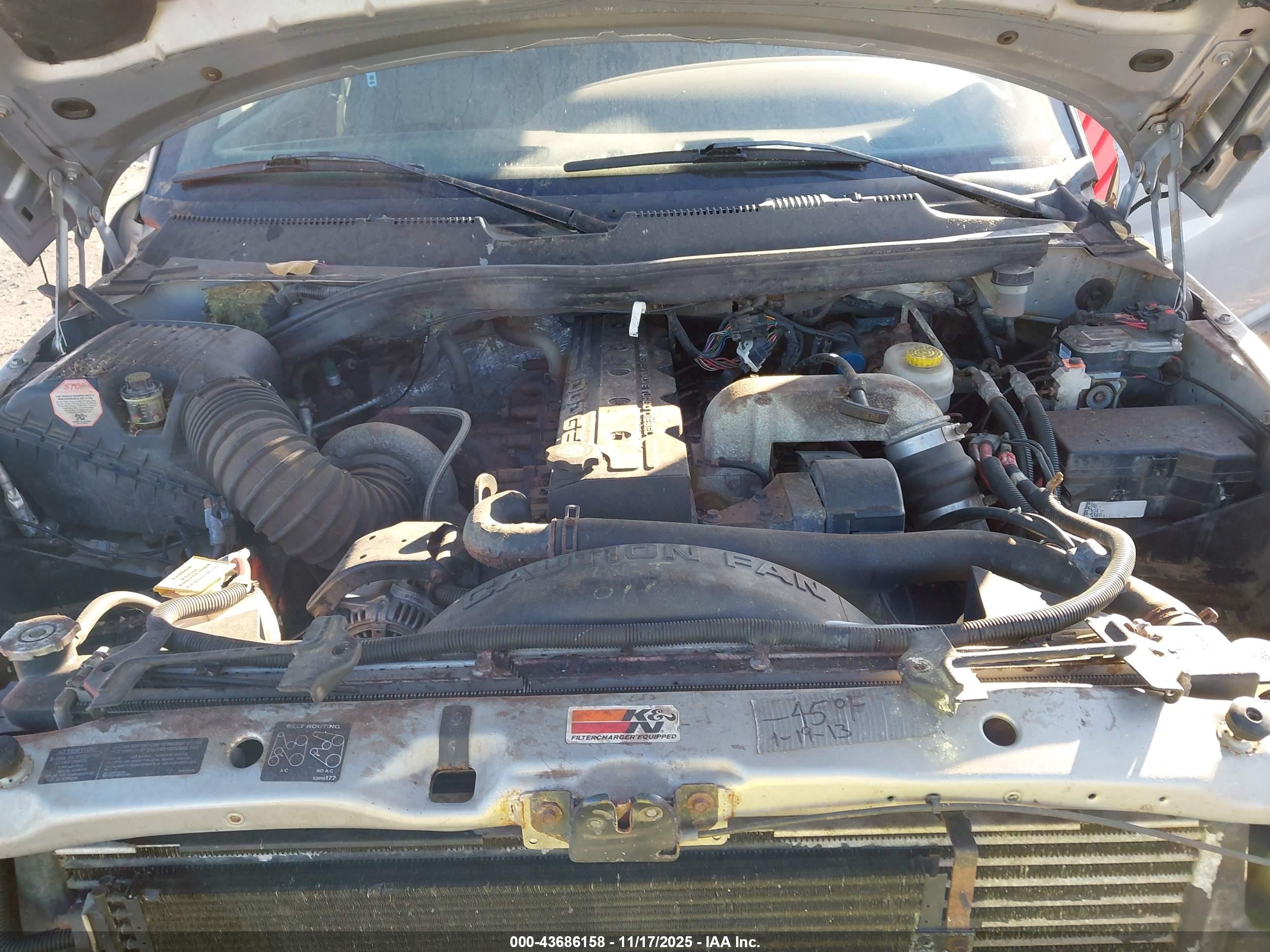 2000 Dodge Ram 2500 St Серебряный vin: 1B7KF2368YJ161902