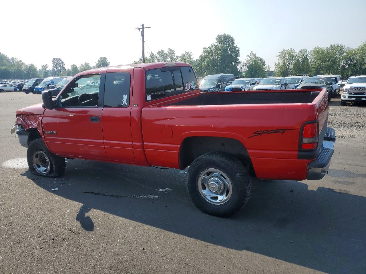 1999 Dodge Ram 2500 Red vin: 1B7KF2369XJ520687