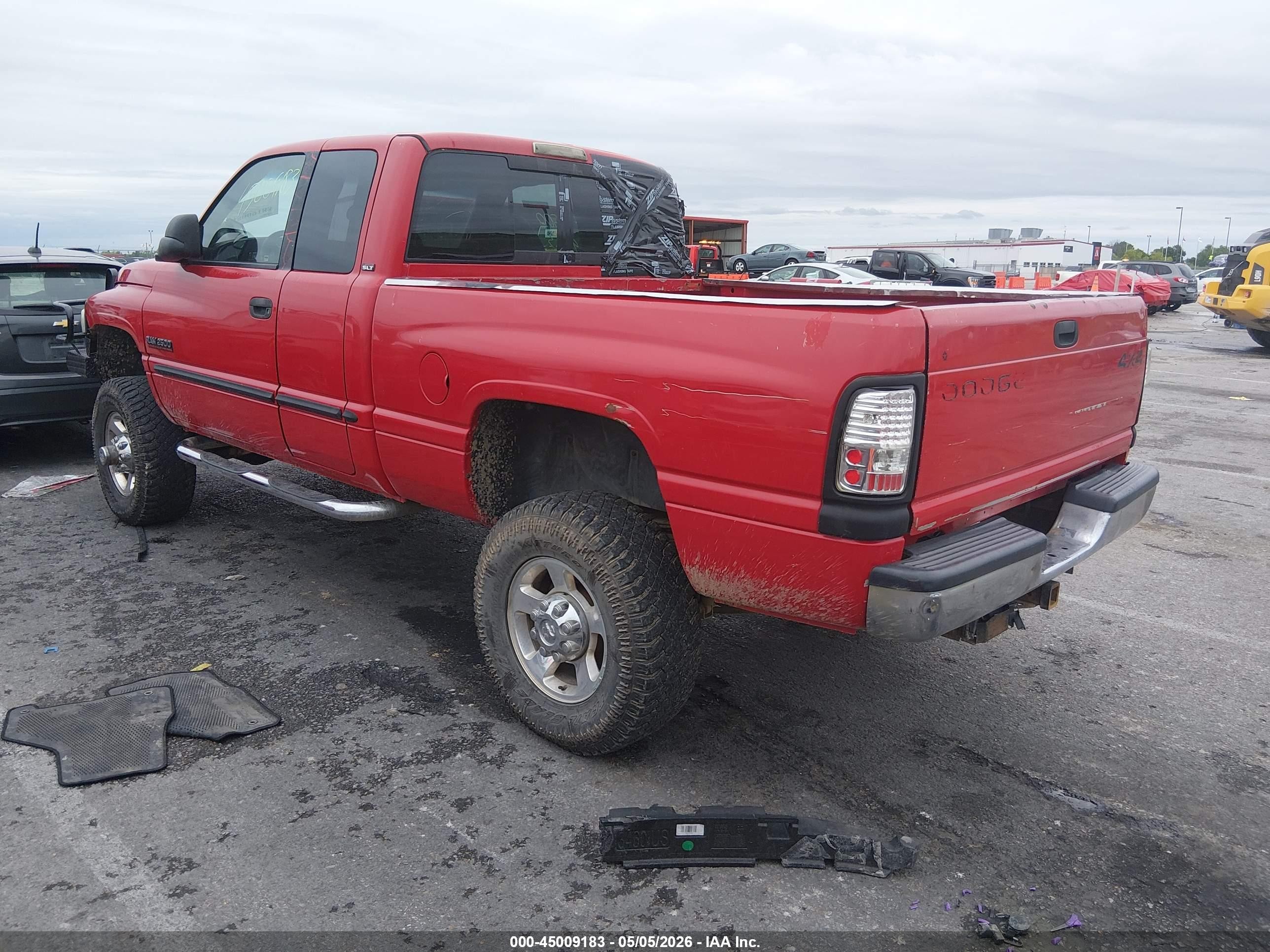 2000 Dodge Ram 2500 St Red vin: 1B7KF236XYJ108375