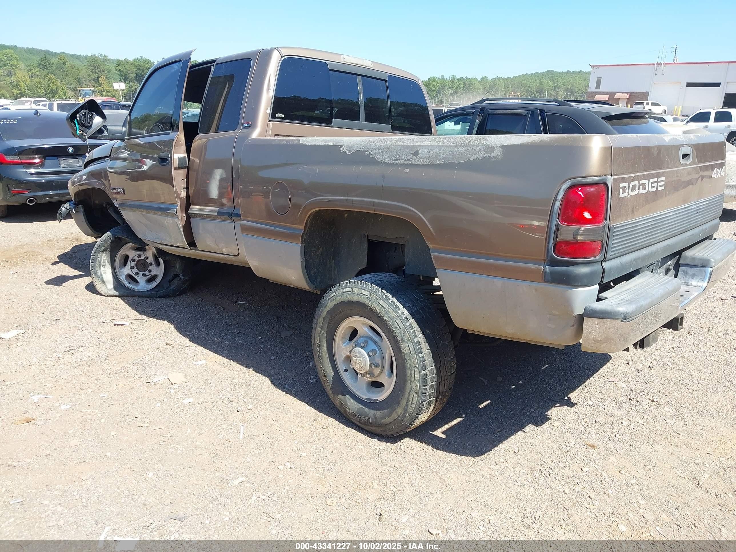 2000 Dodge Ram 2500 St Коричневый vin: 1B7KF236XYJ160489