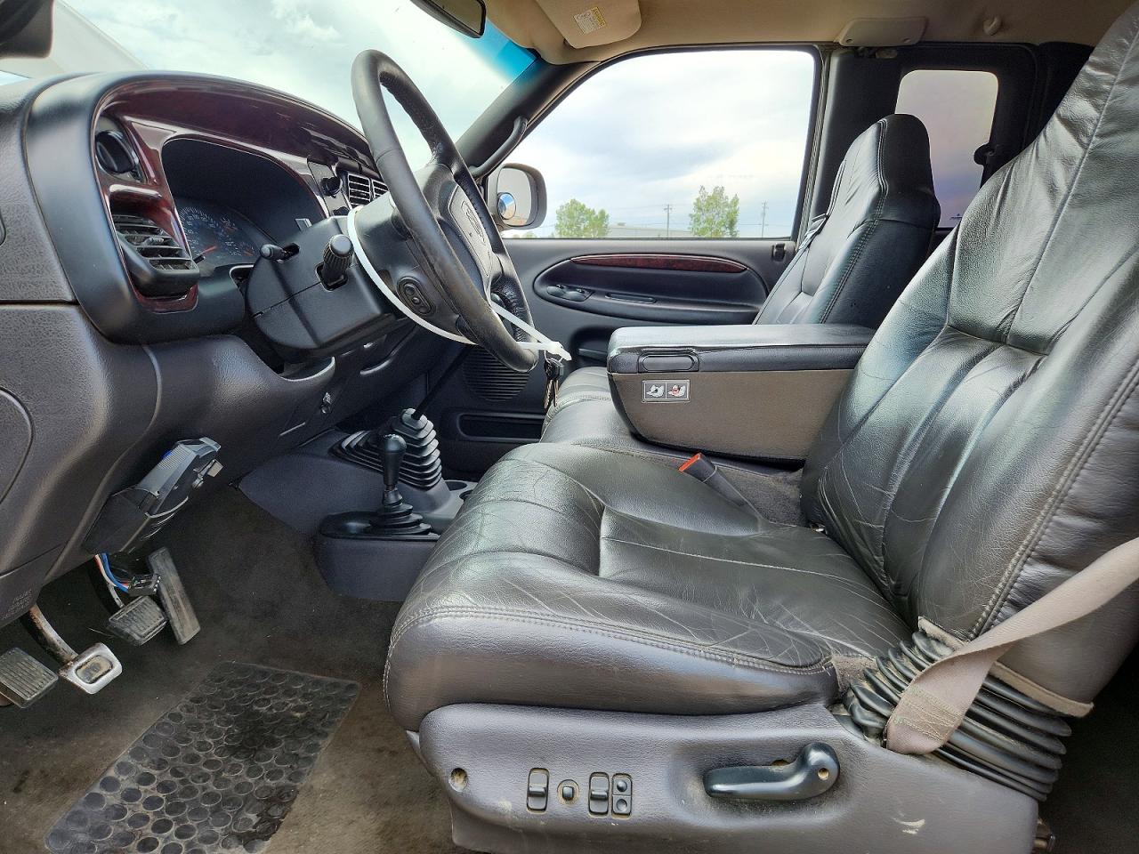 2001 Dodge Ram 2500 Silver vin: 1B7KF237X1J583863