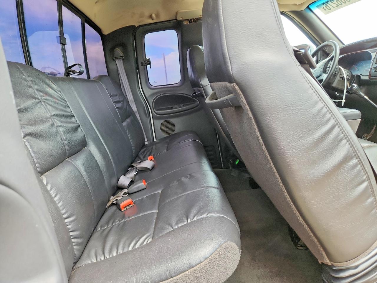 2001 Dodge Ram 2500 Silver vin: 1B7KF237X1J583863