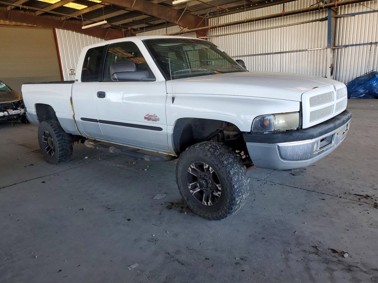 2001 Dodge Ram 2500 White vin: 1B7KF23W41J601572